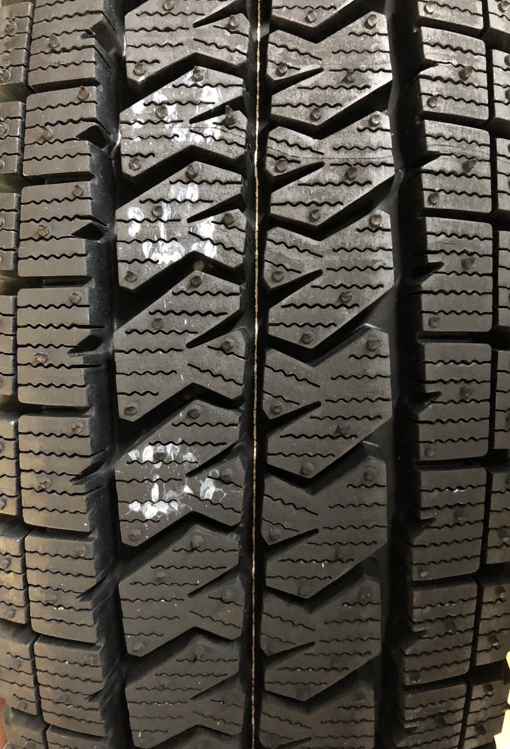 195 80R15 4本セット 105N 107 BLIZZAK BRIDGESTONE VL10 ブリザック ブリヂストン 最大58％オフ！ 107