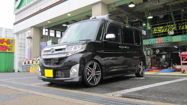 現行タントカスタムに車高調 取付けです ダイハツ タントカスタム その他 パーツ取付 サスペンション取付 サービス事例 タイヤ館 奈良 奈良県のタイヤ カー用品ショップ タイヤからはじまる トータルカーメンテナンス タイヤ館グループ