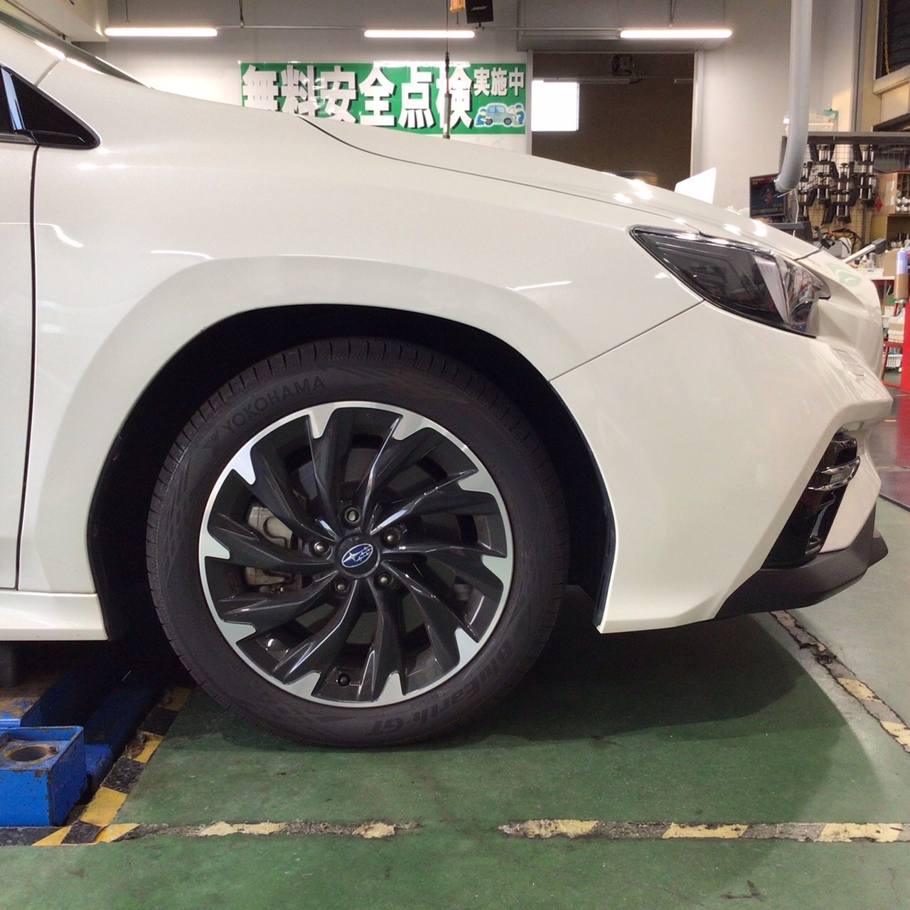 ☆スバル レヴォーグ 4BA-VN5 夏タイヤ／ホイールセット 18インチ