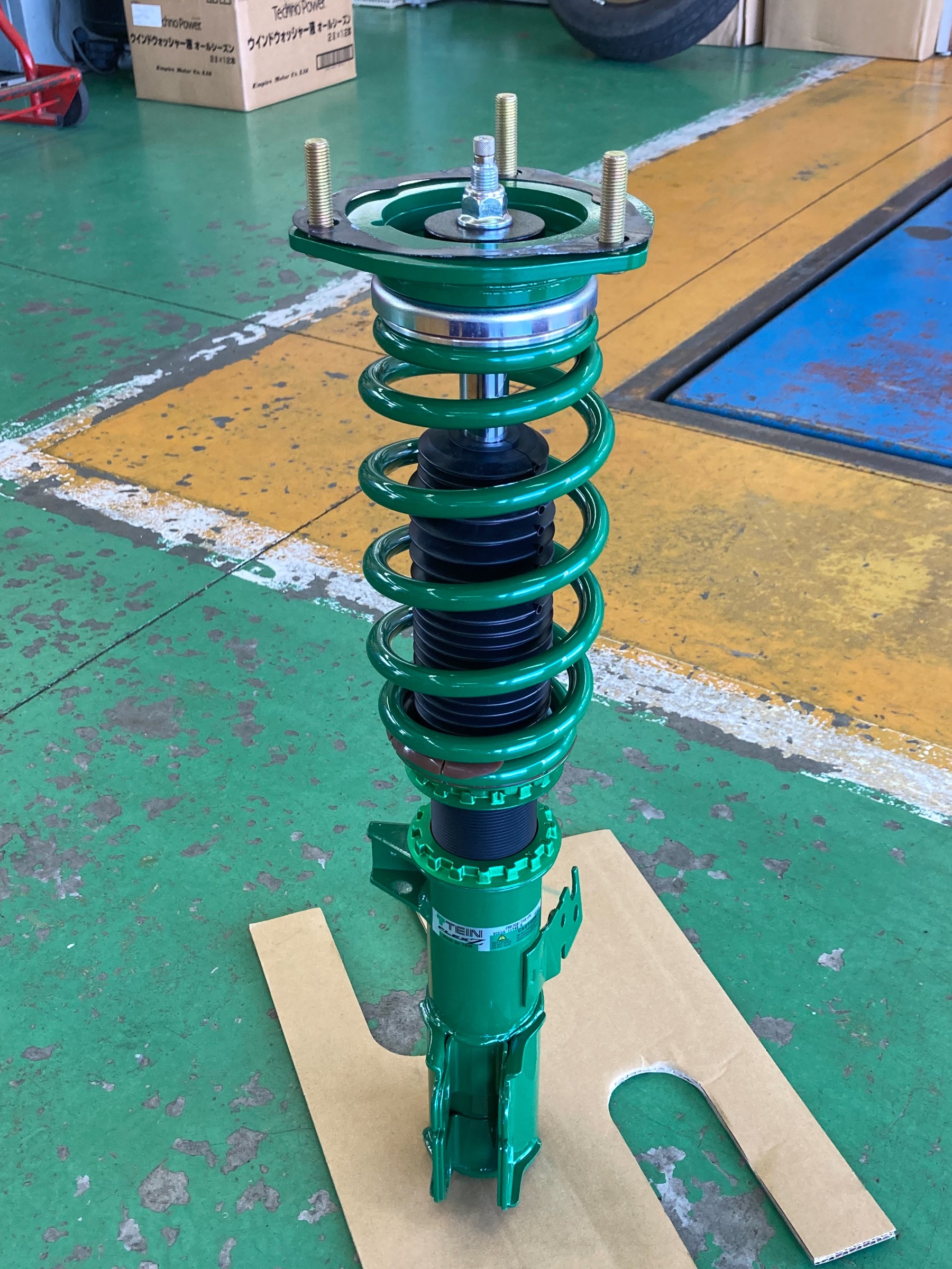 トヨタ VOXY】足回りリフレッシュ＆アライメント調整！ | 店舗おススメ