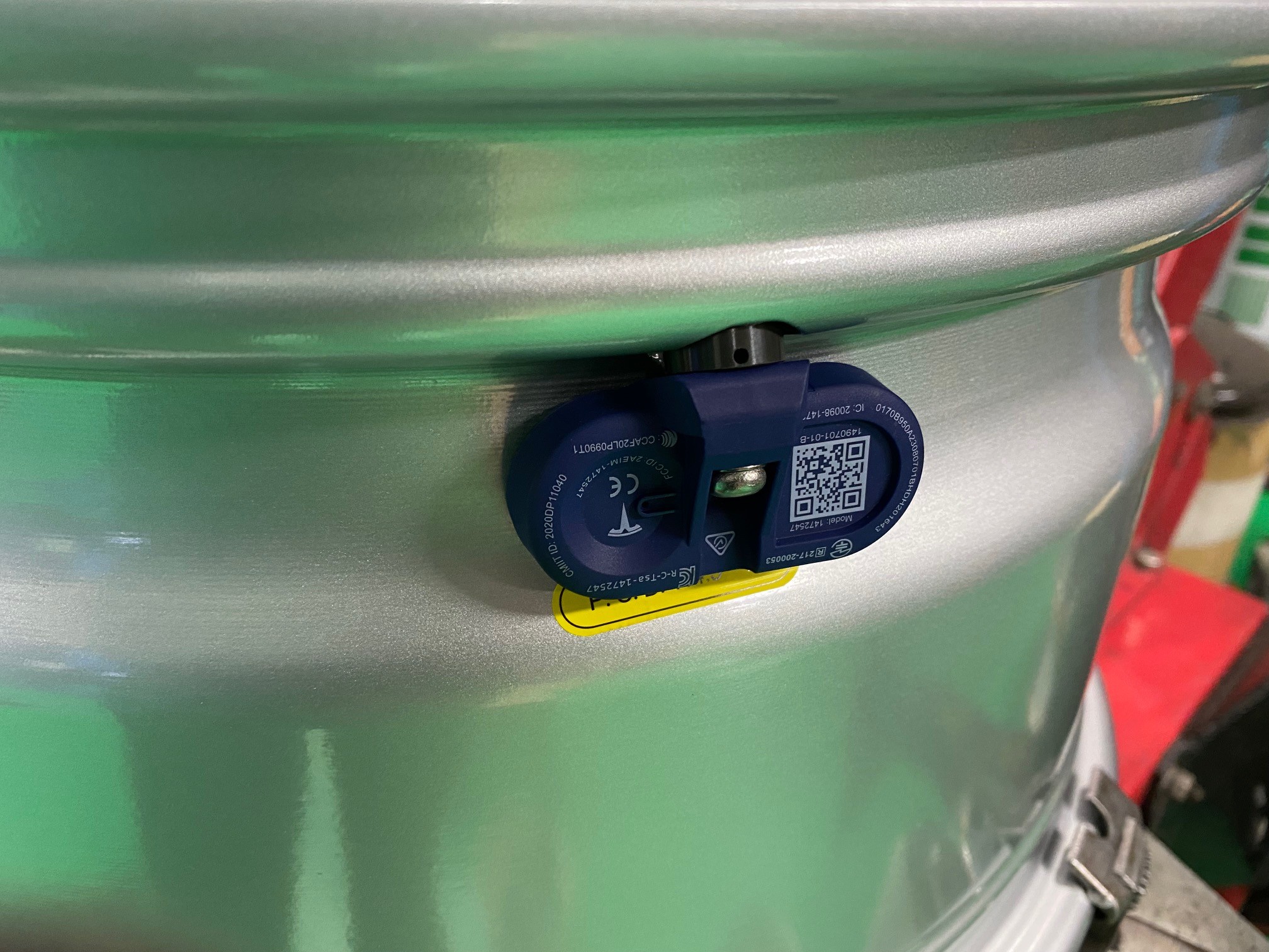 テスラ モデル3 スタッドレスタイヤ 取付 | 店舗おススメ情報