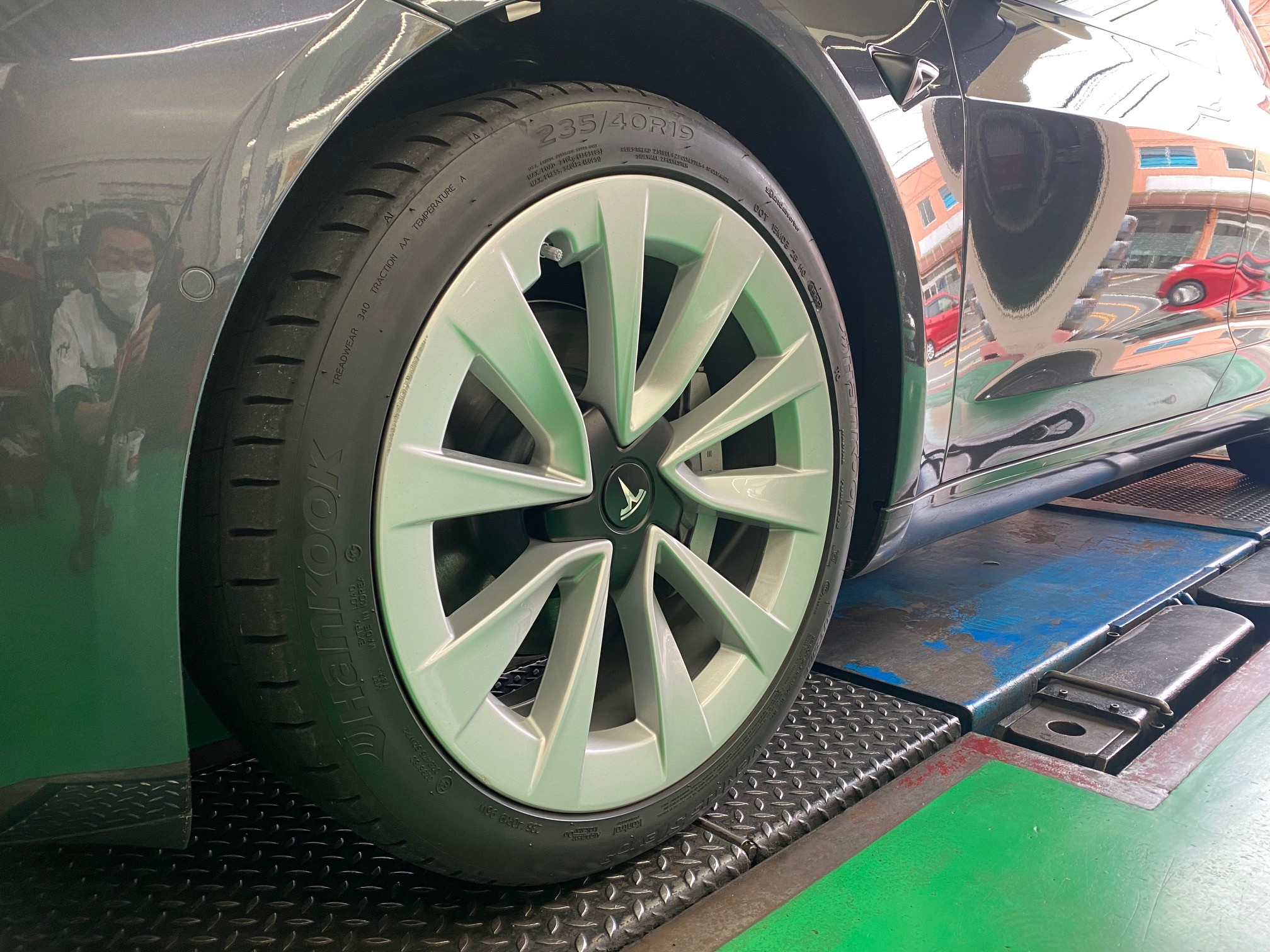 テスラ モデル3の「TPMS 空気圧センサー」について ブログ