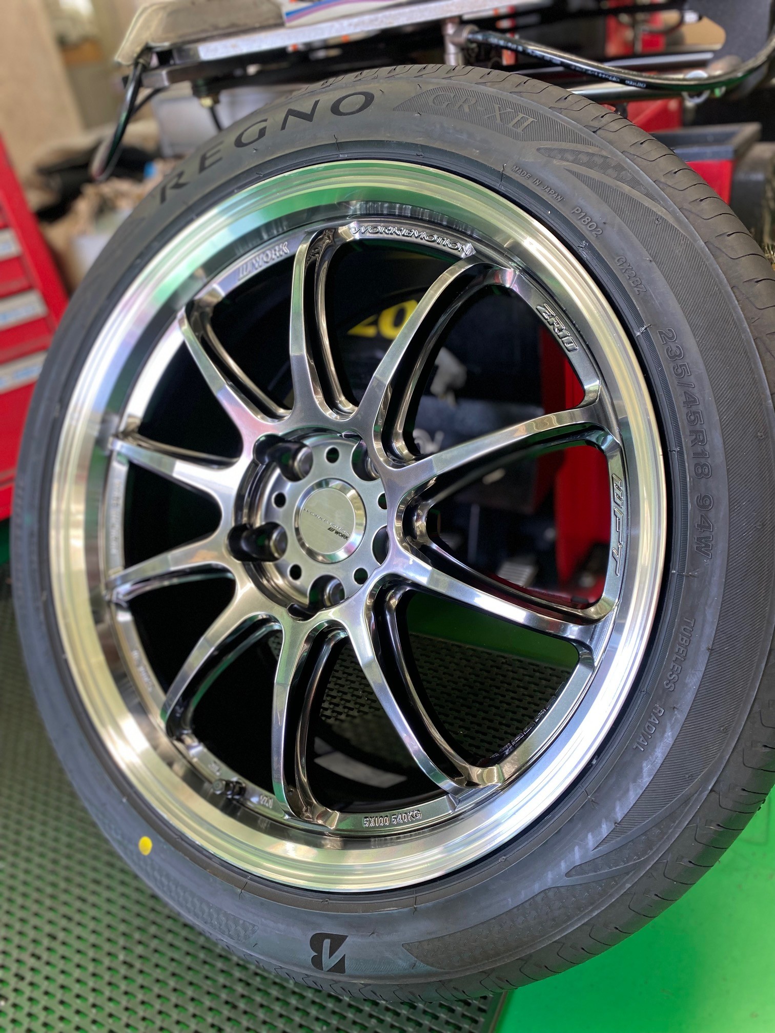 レクサスRC ワークエモーションZR10 18インチ取付 | 店舗お