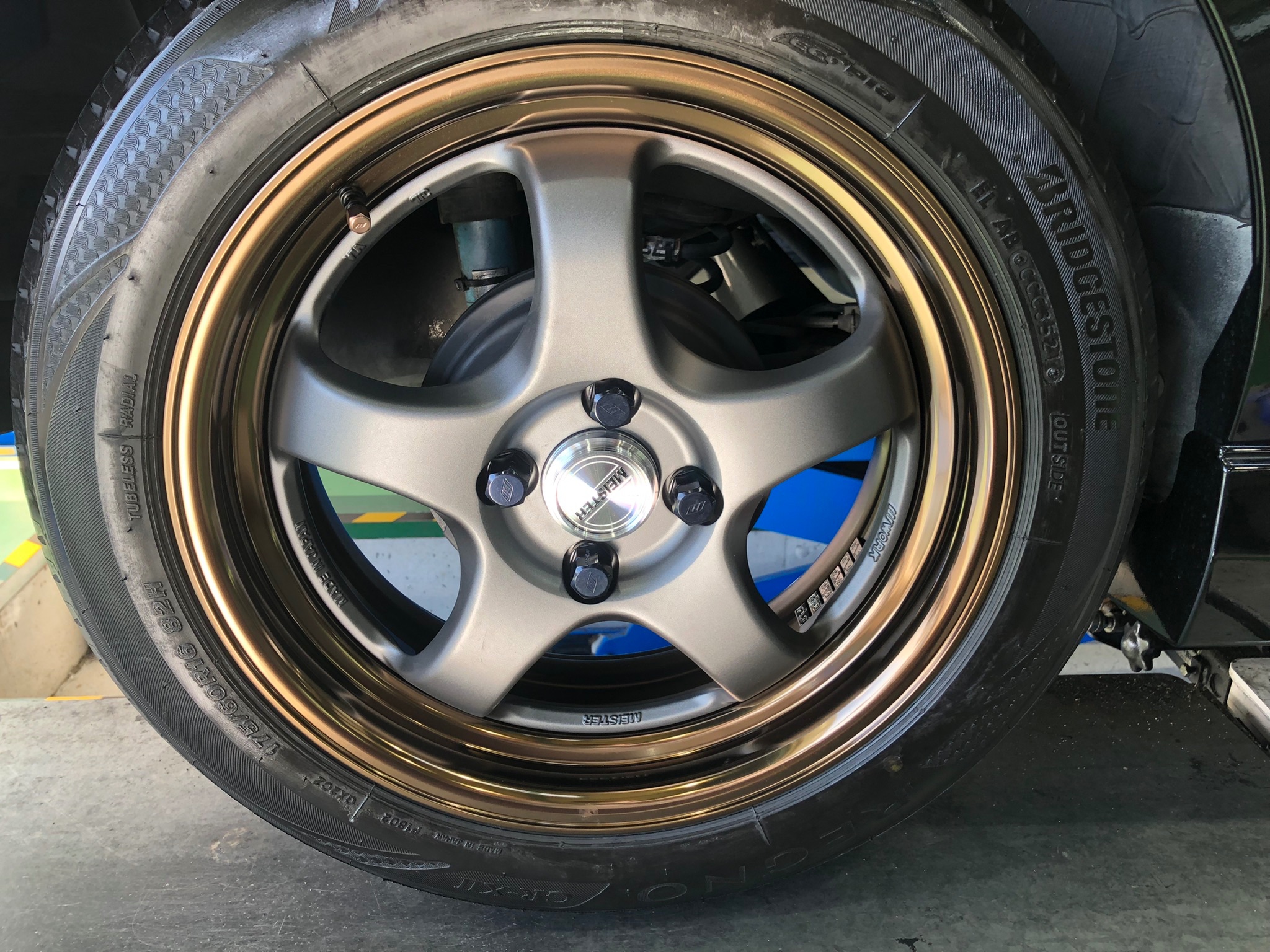 スズキ MA36S ソリオにWORK MEISTER S1R 16インチMGMカラー