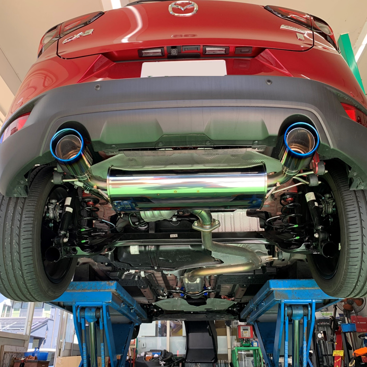 マツダ CX-3 (DKEFW) に柿本改のマフラー「Class KR」装着 | マツダ CX