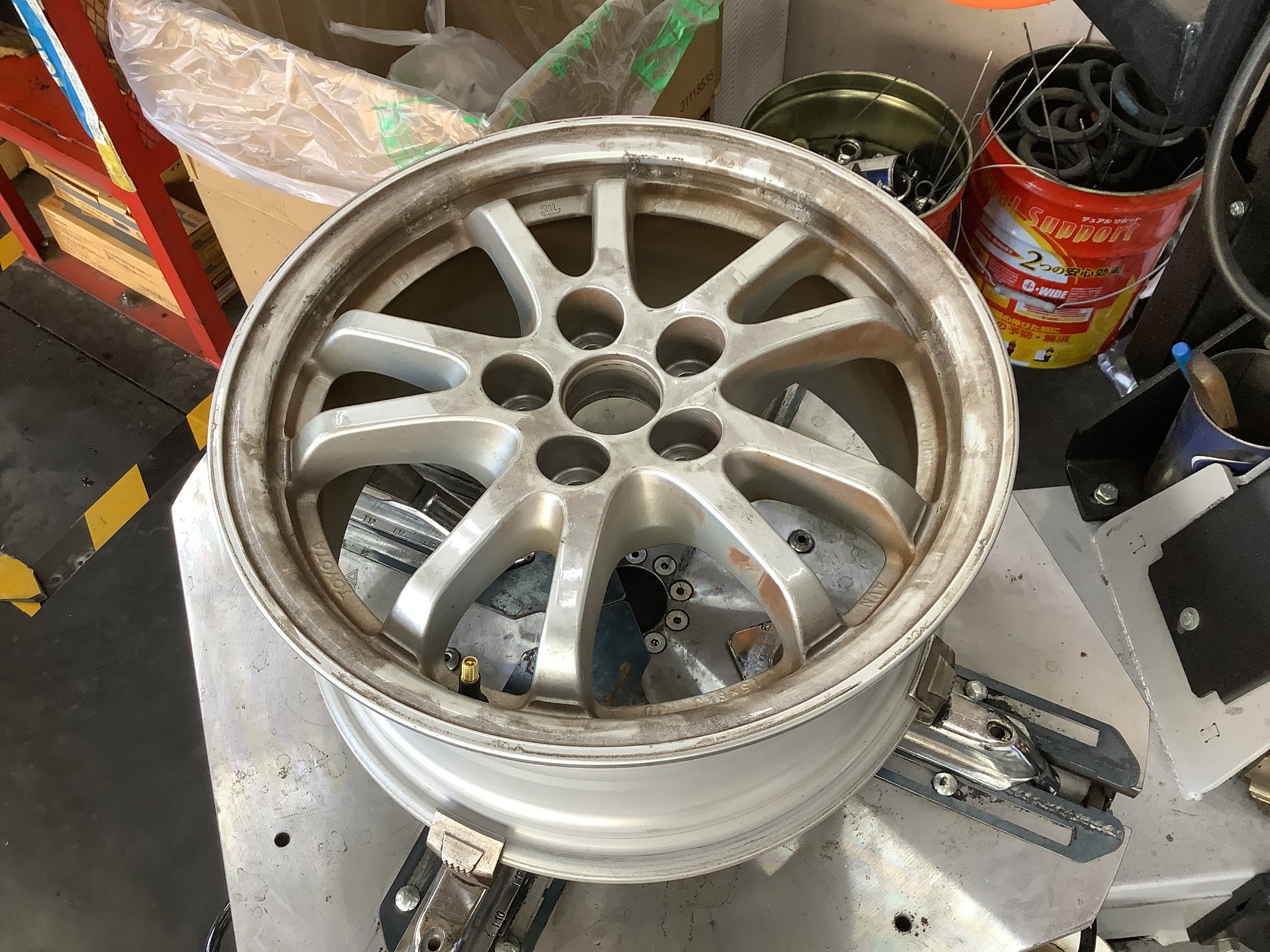 トヨタ　プリウス　タイヤ交換　ブリヂストン　エコピアNH200