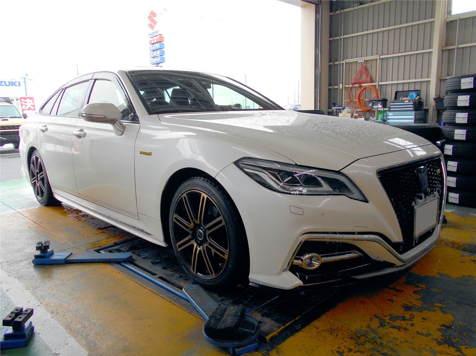 220系 クラウン純正 デジタルインナーミラー □トヨタ クラウン デジタルインナーミラー取り付け さいたま市岩槻区