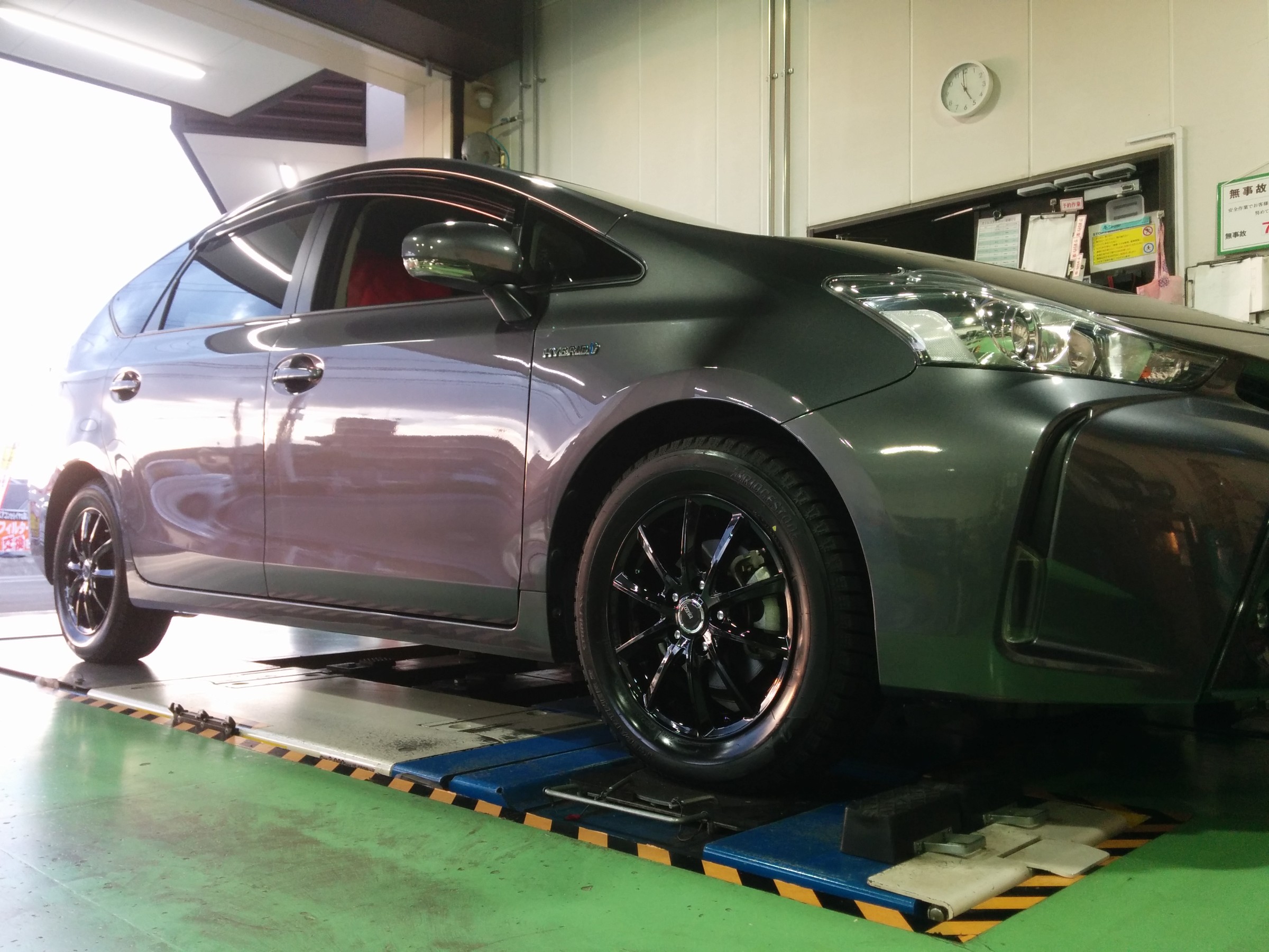 スタッドレス タイヤ＆ホイール交換】トヨタ プリウスα DAA-ZVW41W 205