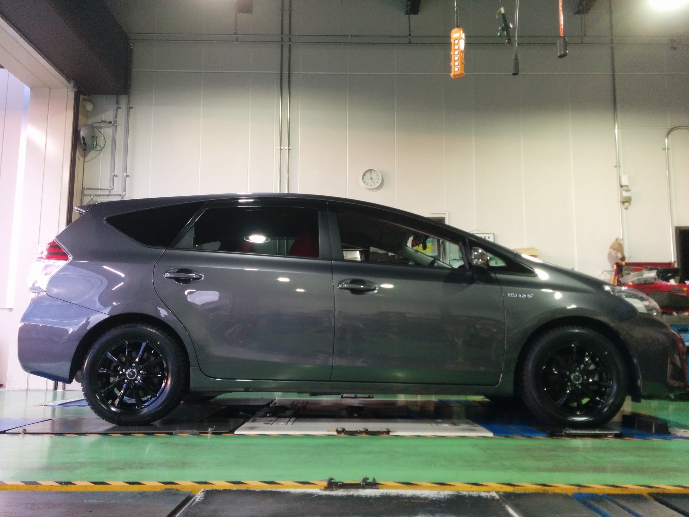 スタッドレス タイヤ＆ホイール交換】トヨタ プリウスα DAA-ZVW41W 205