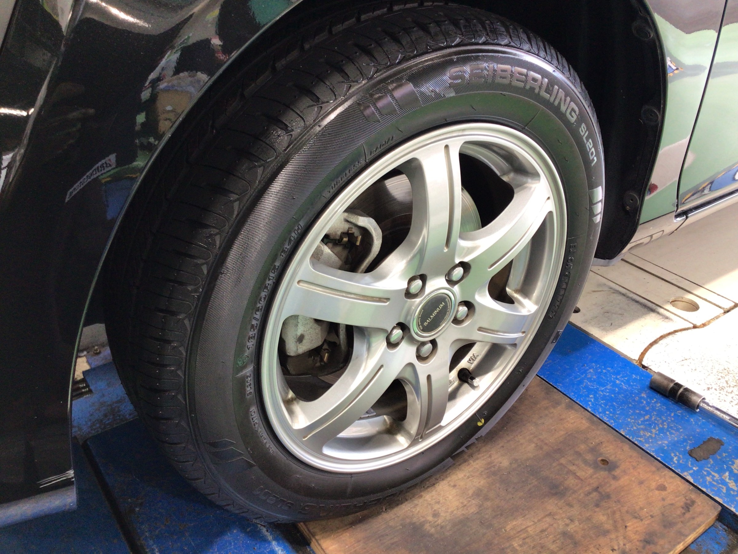 お手頃価格のおススメタイヤ「トヨタ シエンタ」に【セイバーリング