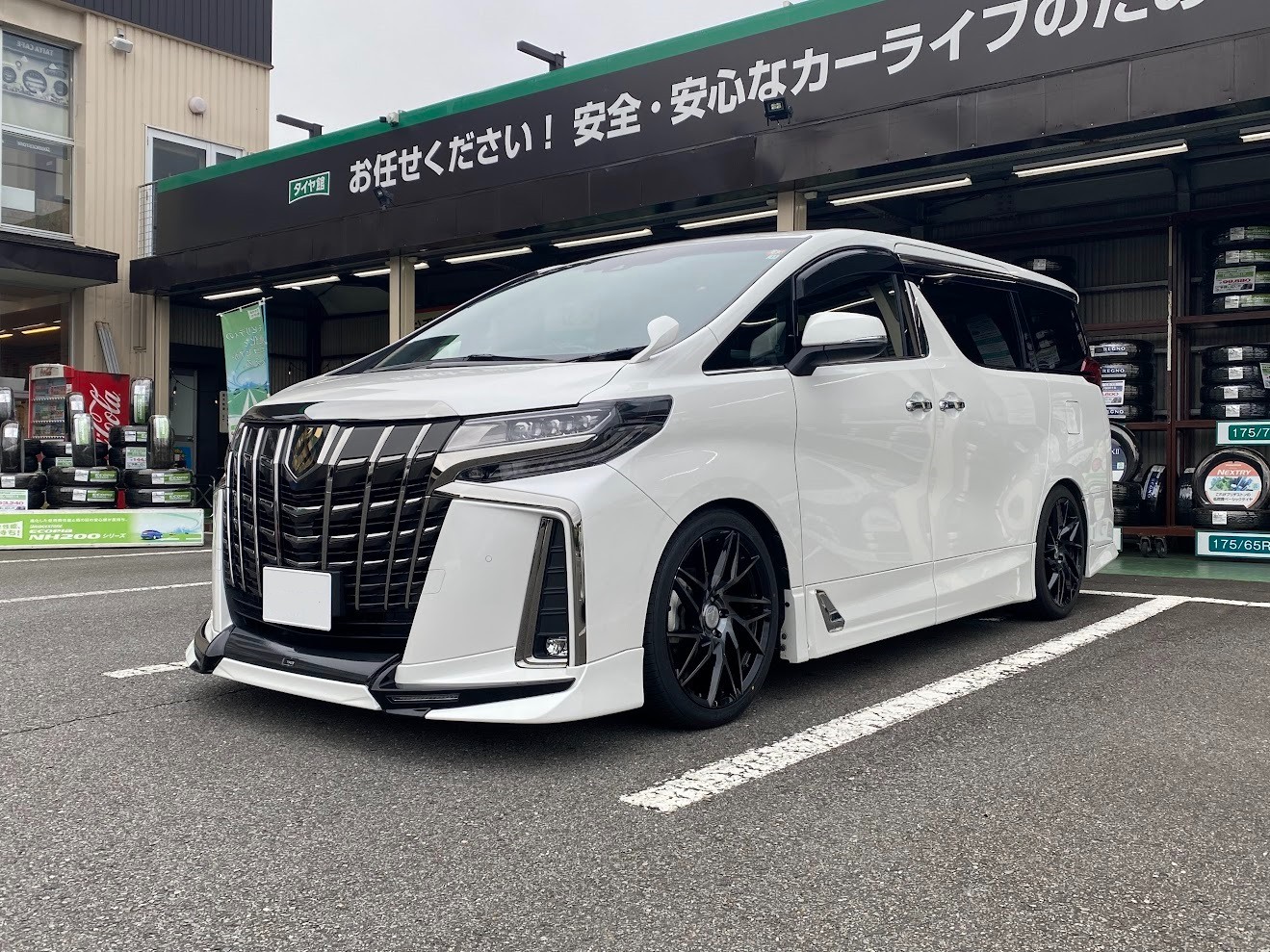 アルファード 【テイン車高調 WORKホイール 取付】 | 店舗お