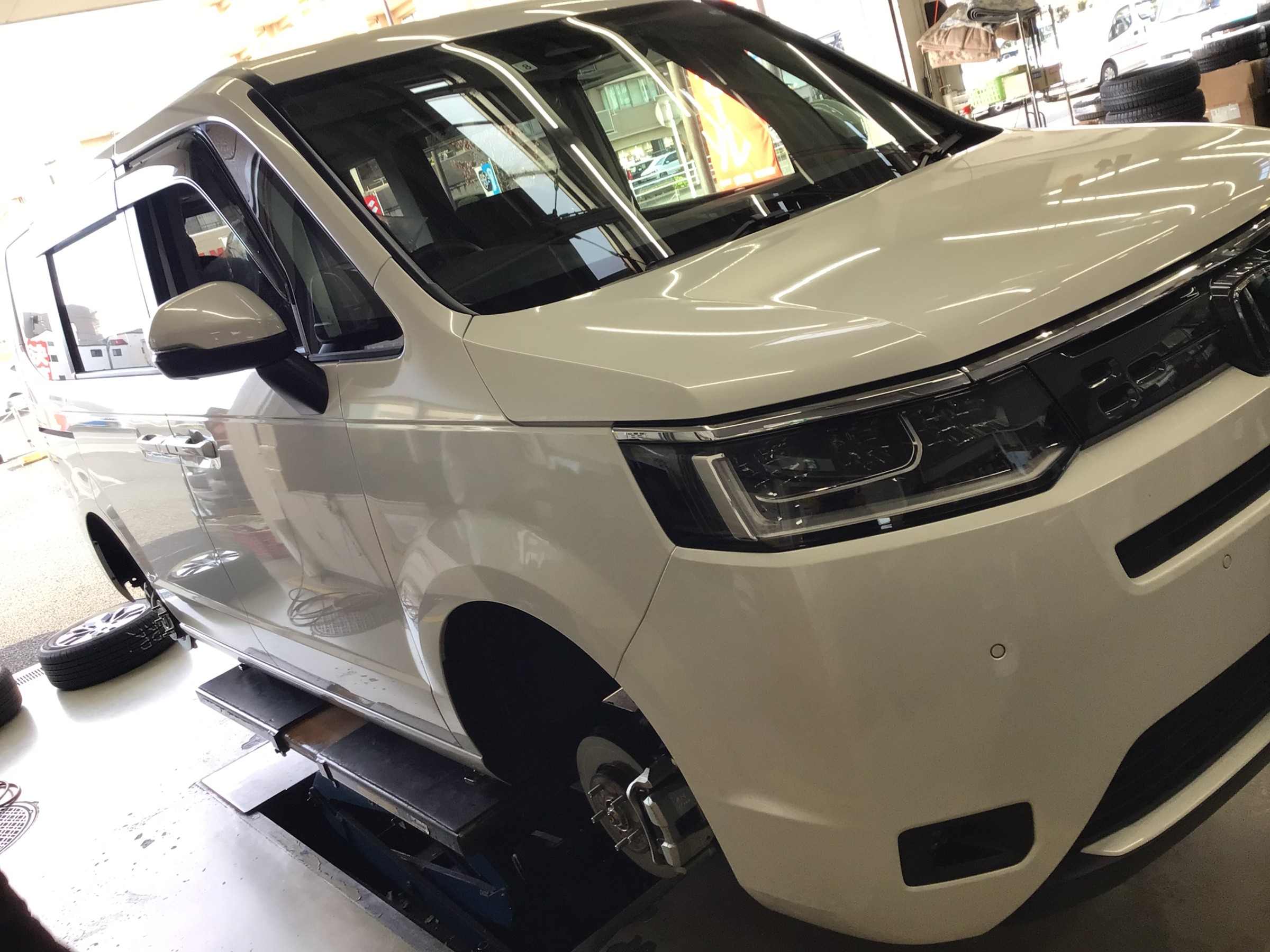 新型ステップワゴン』のスタッドレスタイヤは、要注意！！ | ホンダ