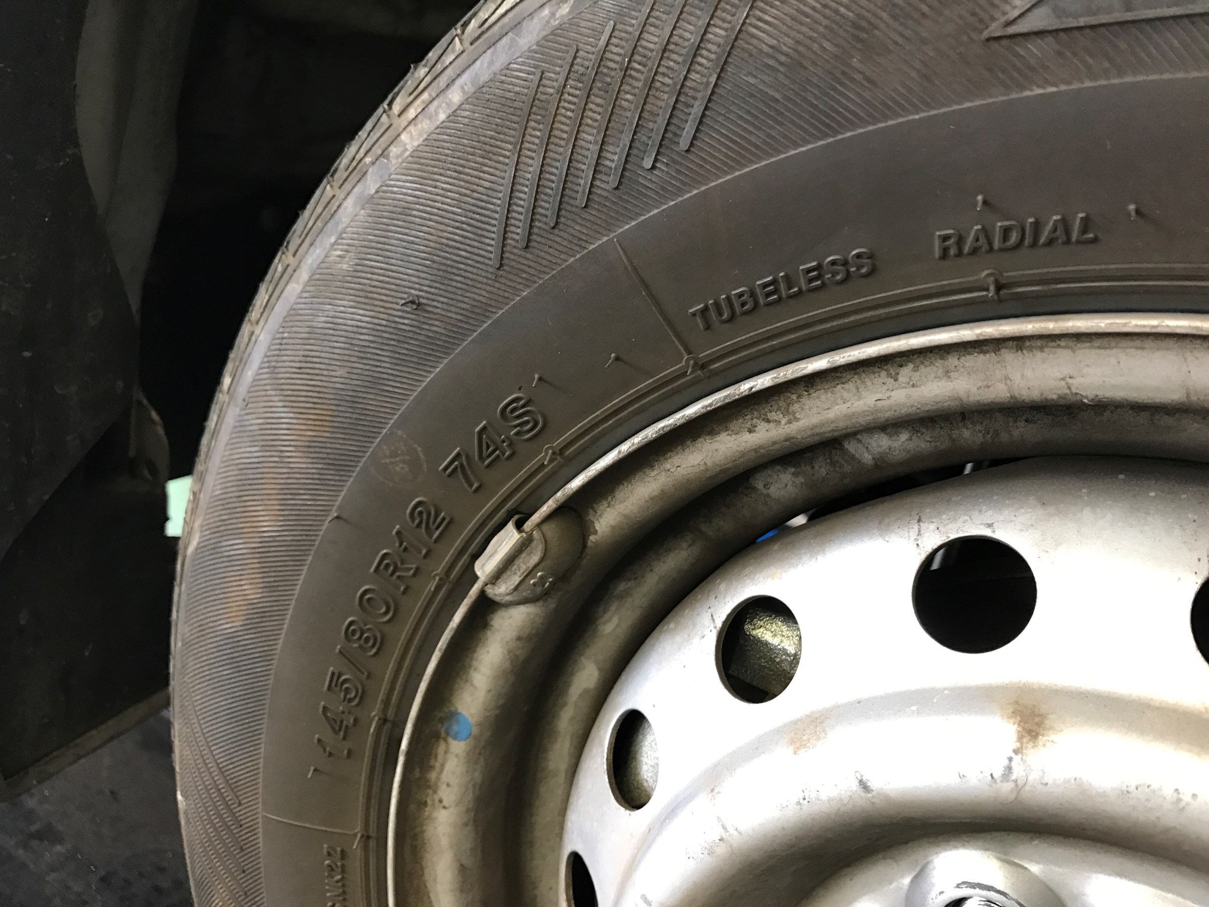 新型エブリィ（DA17V） 145/80R12 80/78N | サービス事例 | タイヤ館