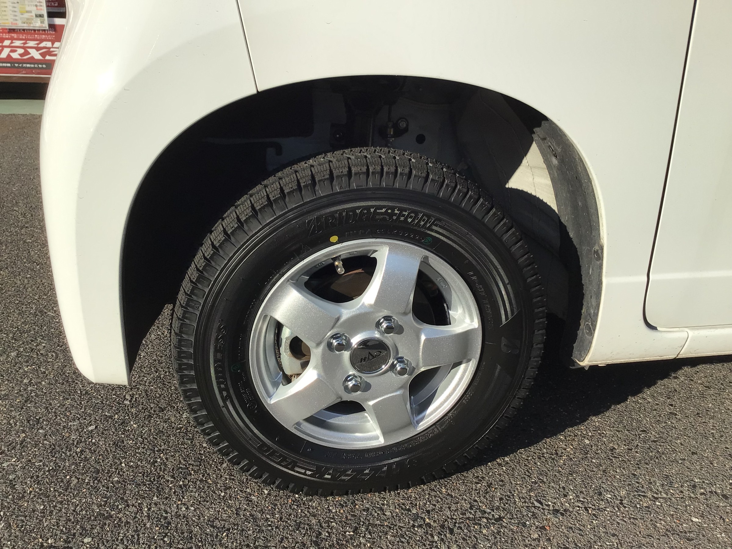 ホンダ N-VAN スタッドレスホイールセット取り付け | 店舗お ホンダ N-VAN スタッドレスホイールセット取り付け | 店舗お
