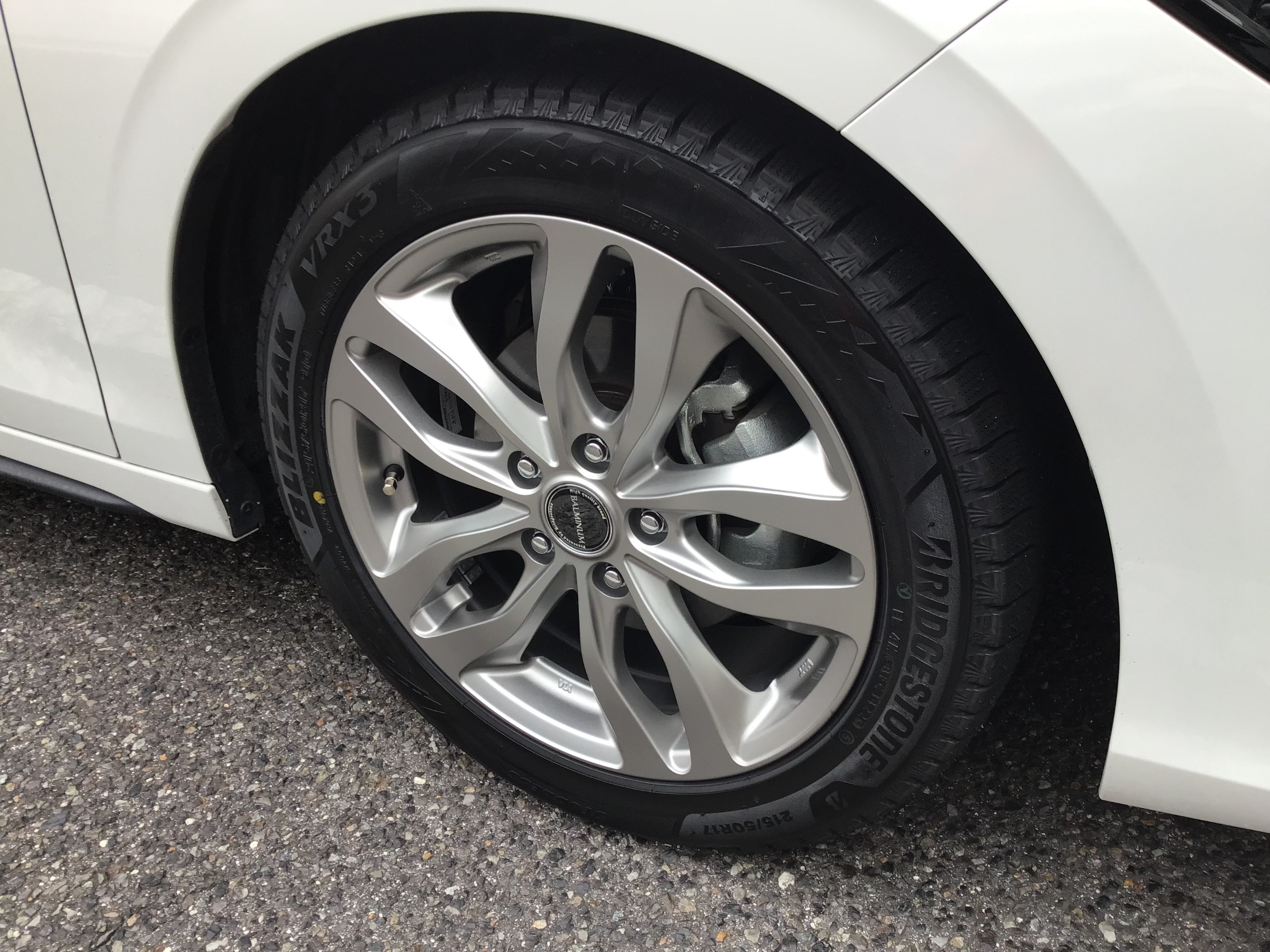 ホンダ・シビック・FL1】BLIZZAK VRX3とホイールセットで装着♪ | 店舗