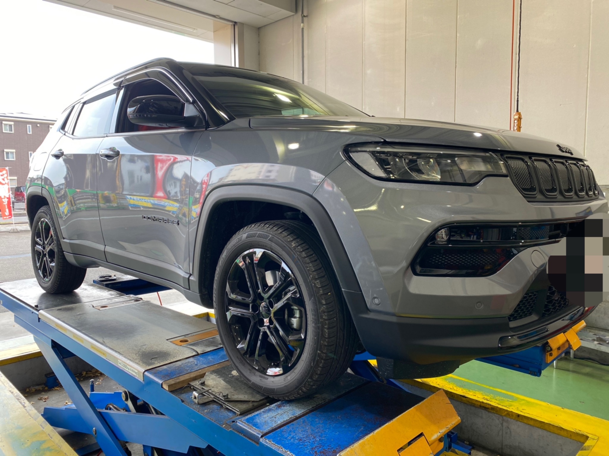 ☆JEEP コンパス☆スタッドレスタイヤ装着！！ 「輸入車もお任せを
