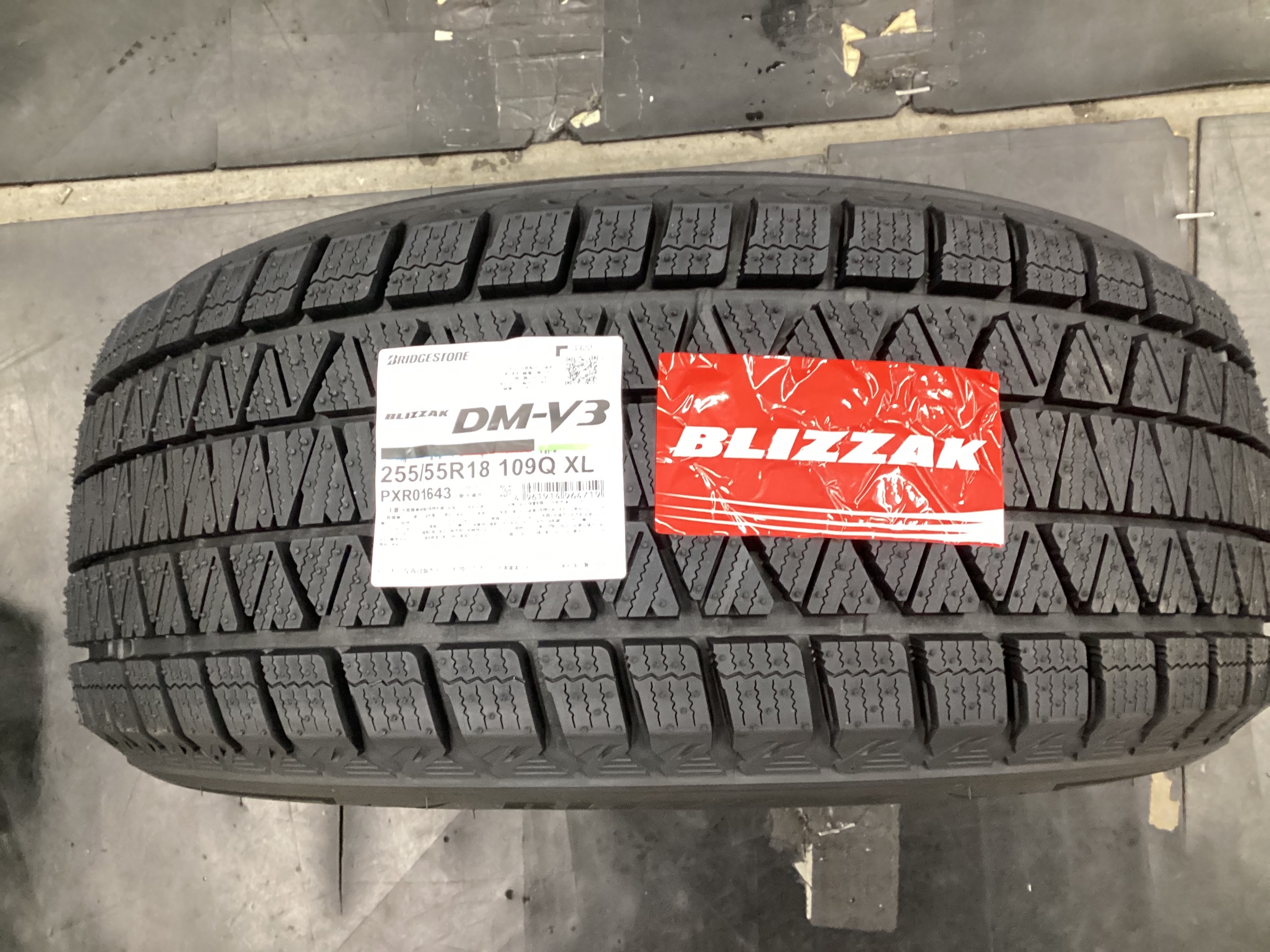 Alfa Romeo】ステルヴィオ BLIZZAK DM-V3＆MAKホイール装着 | アルファ