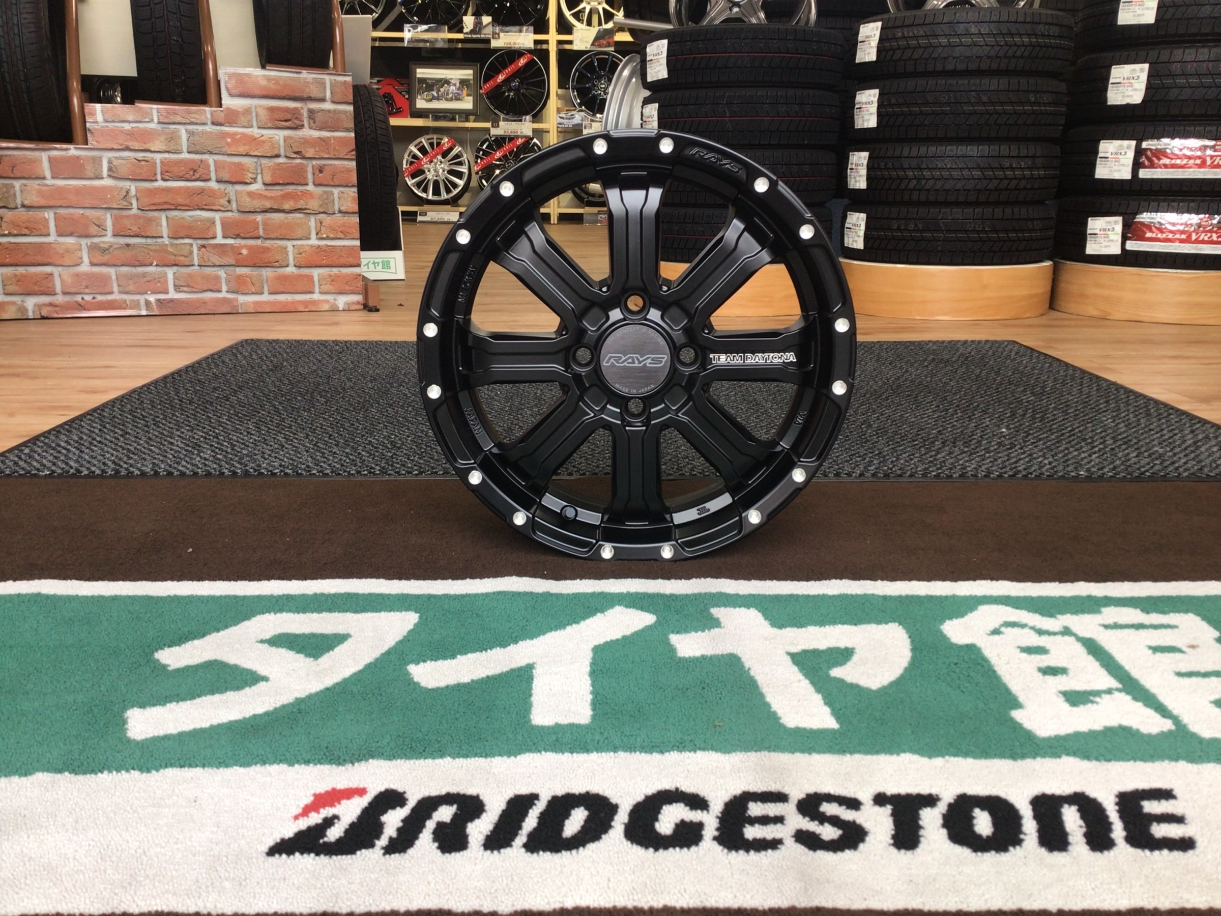 marponn1様　レイズ　タイヤ付　1/4 ③ Amazon | レイズマルカホイールズ(RAYS MARUKA WHEELS) タイヤ