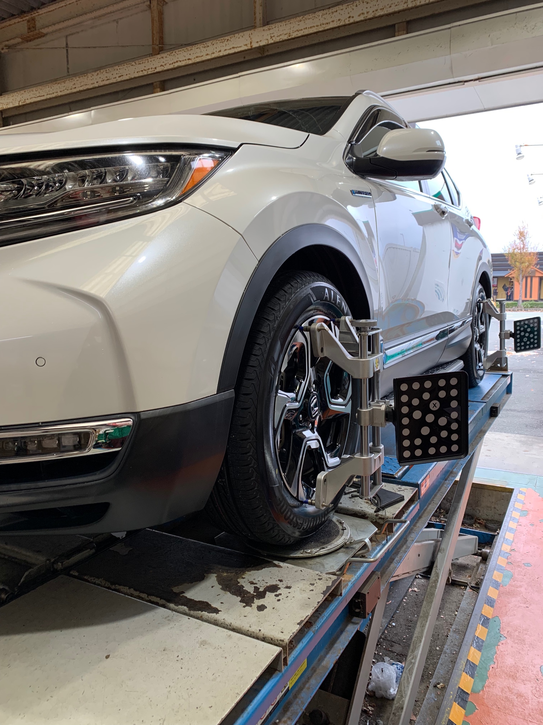 ホンダ CRV アライメント調整 ホンダ CRV タイヤ・ホイール関連 > ※アライメント作業は予約制です 取り付け事例