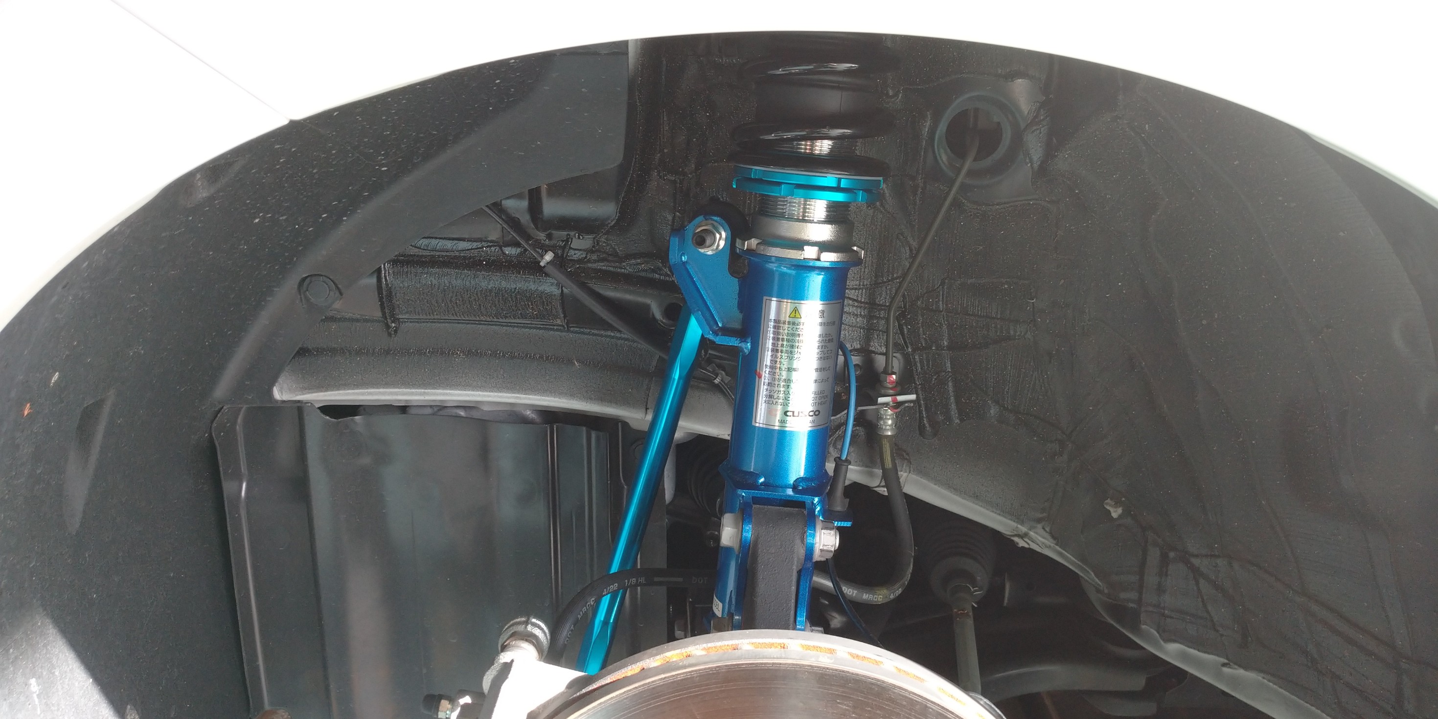 スイフトスポーツ/ZC33S クスコ ストリート ZERO A お取り付け