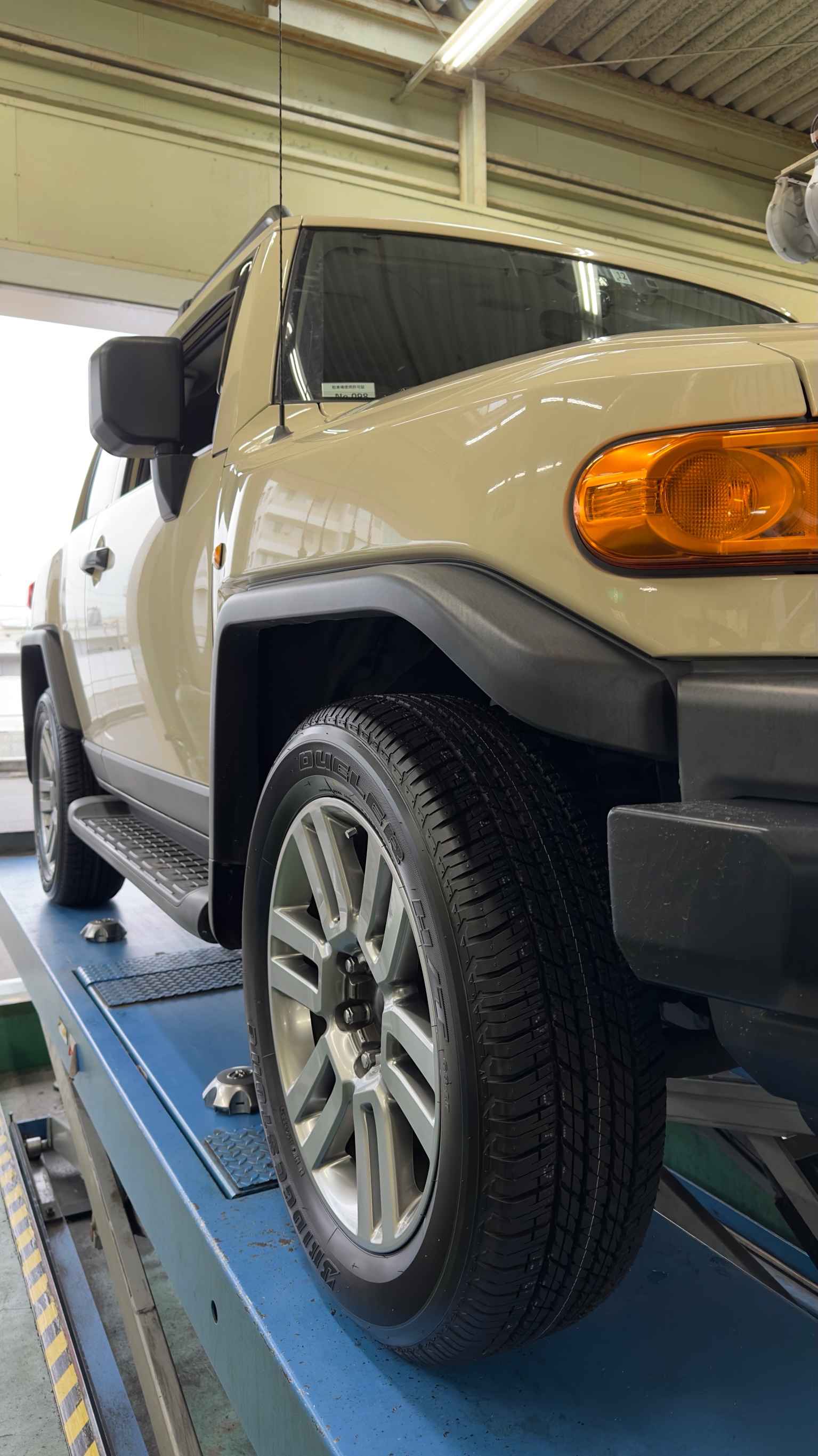 FJクルーザーに！ トヨタ FJクルーザー タイヤ タイヤ・ホイール関連 > タイヤ・ホイール交換 サービス事例 タイヤ館 倉敷