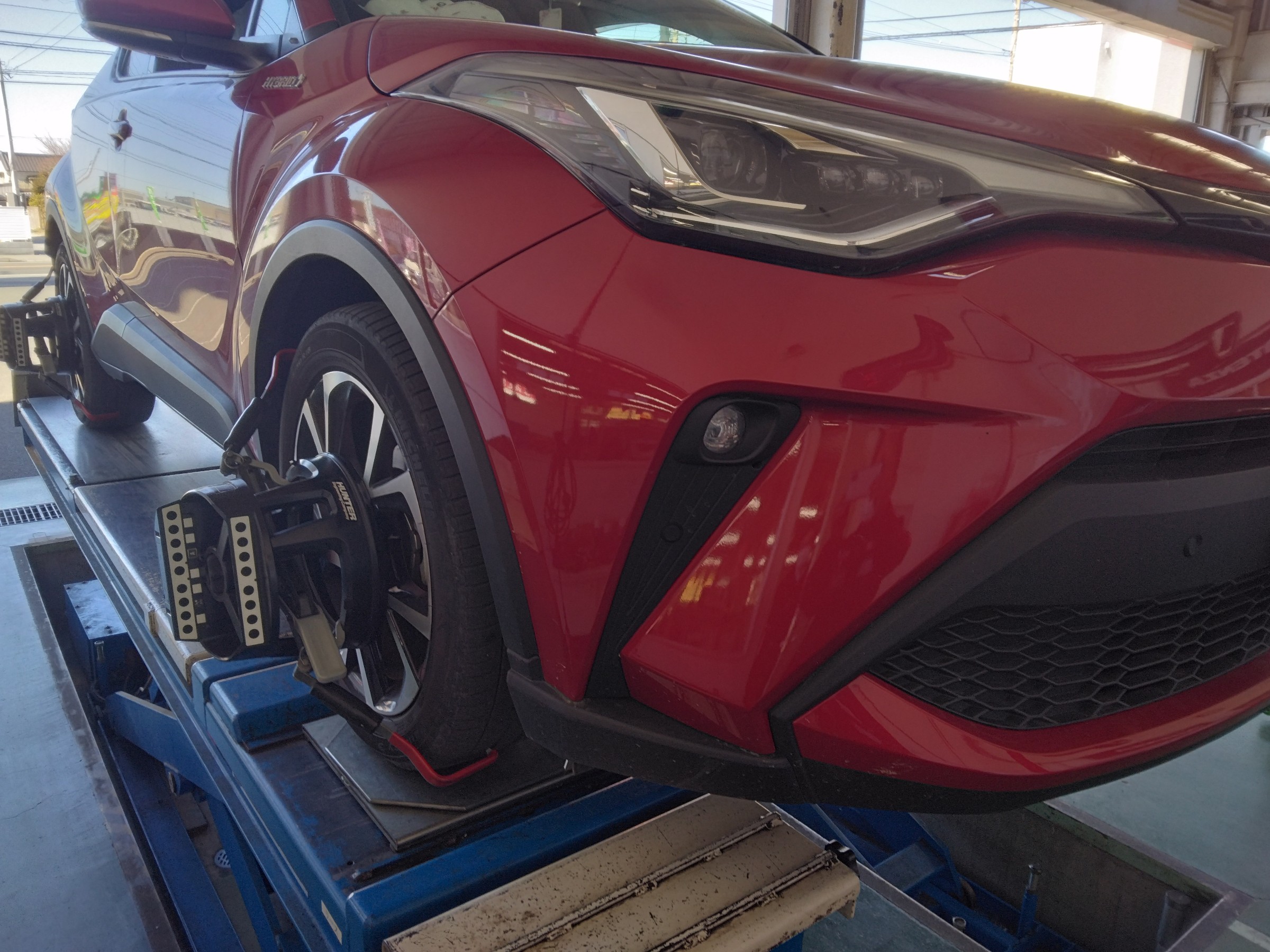 トヨタ C-HR アライメント調整 | 店舗おススメ情報 | タイヤ館 宇都宮