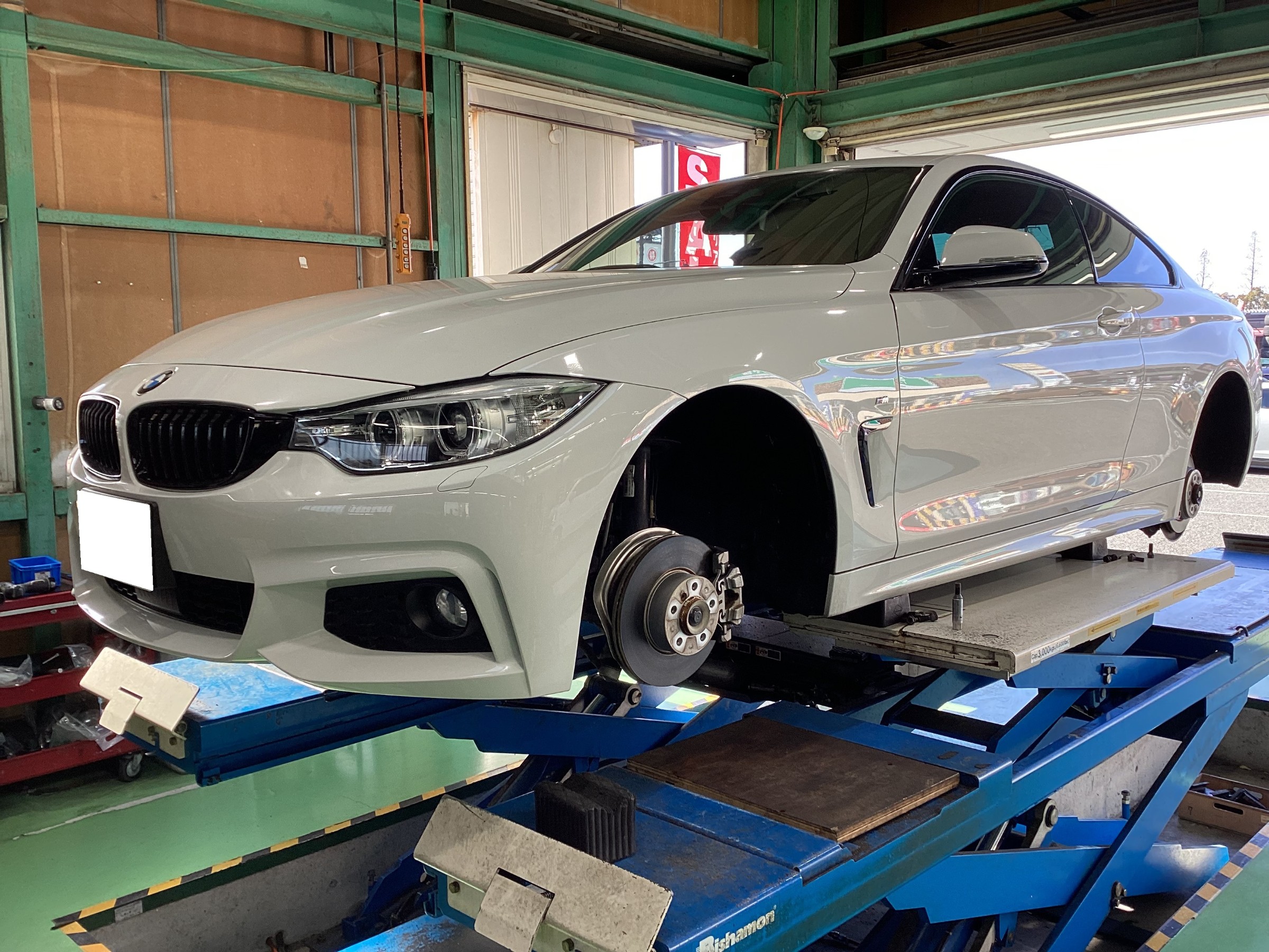 サボテン　R11 走行少なめ　002 純正装着のランフラットタイヤも当店にお任せ！【POTENZA S001RFT 225