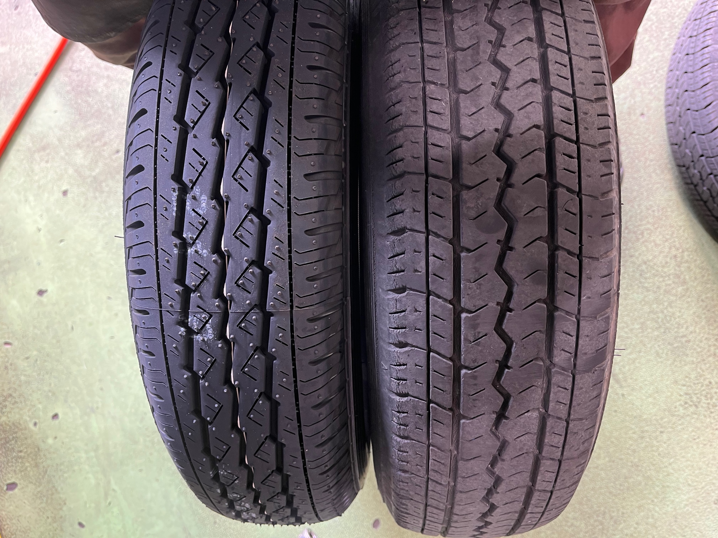 新品との比較タイヤ