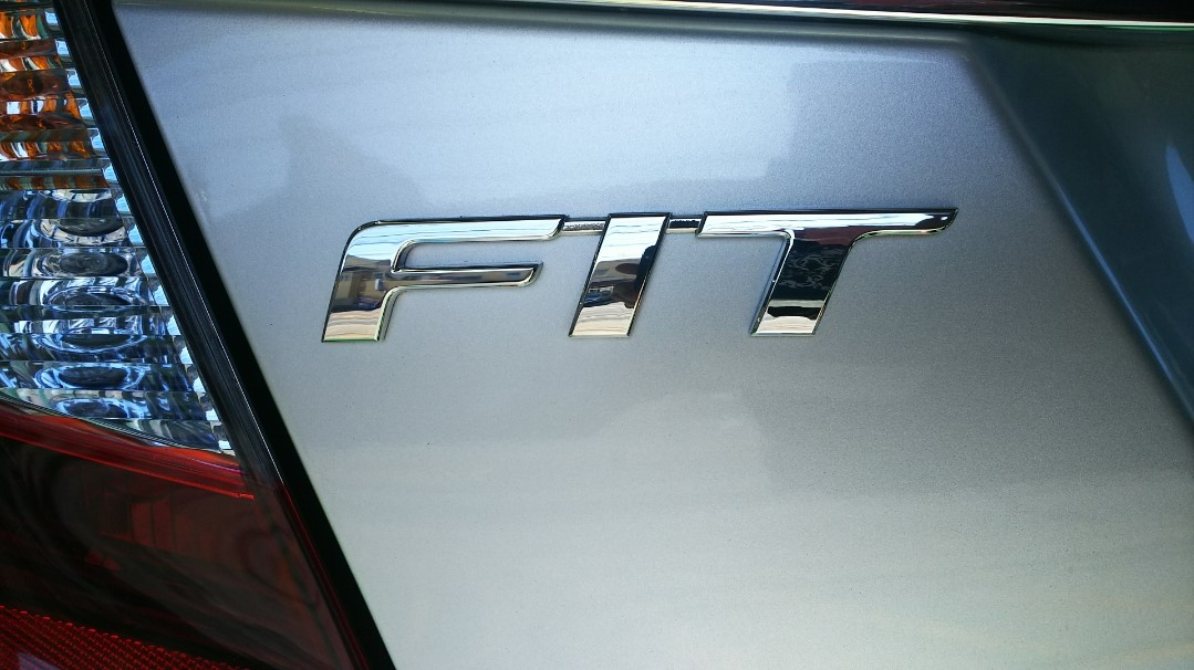 ホンダ フィットアライメント調整 ホンダ フィット メンテナンス商品 タイヤ ホイール関連 4輪トータルアライメント調整 サービス事例 タイヤ館 瀬谷 神奈川県のタイヤ カー用品ショップ タイヤからはじまる トータルカーメンテナンス タイヤ館グループ