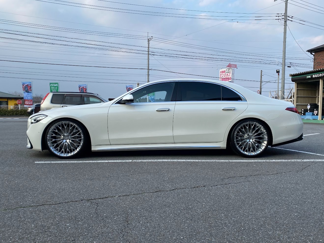 メルセデスベンツ Sクラス W223 【アルミホイール 取付】 | 店舗