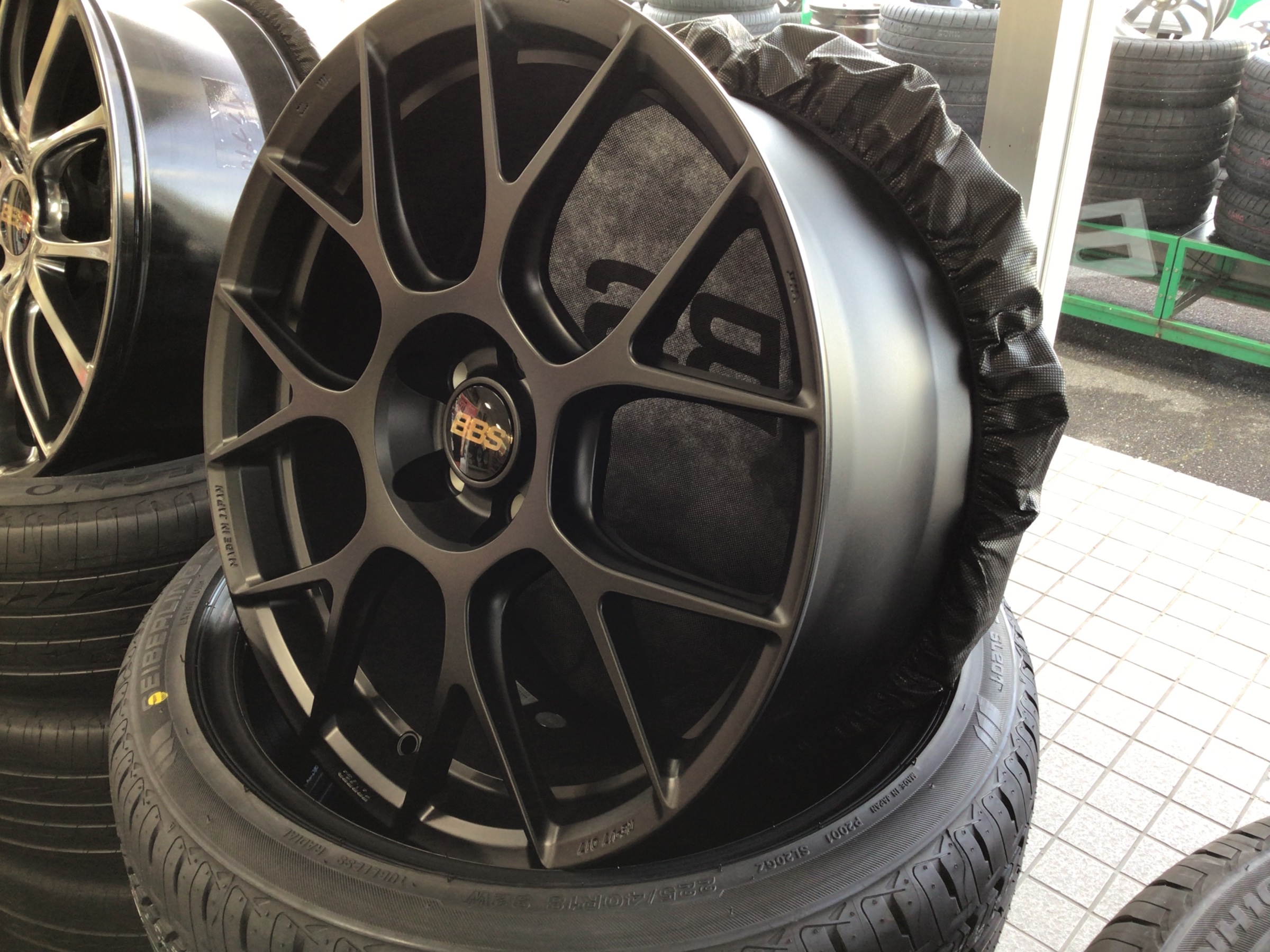 限定カラー　BBS REV7
