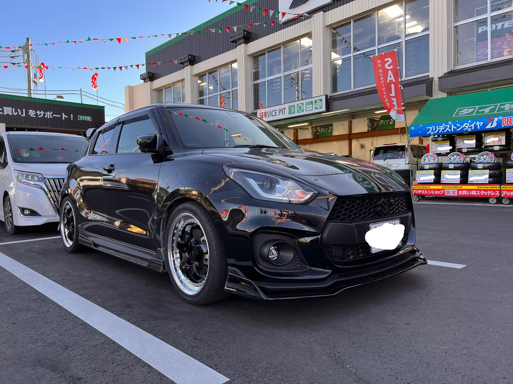 スズキ スイフト ZC33S】タイヤ交換です | 店舗おススメ情報