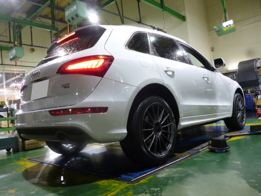 輸入車もオマカセください☆アウディQ5(8R)タイヤ＆アルミ