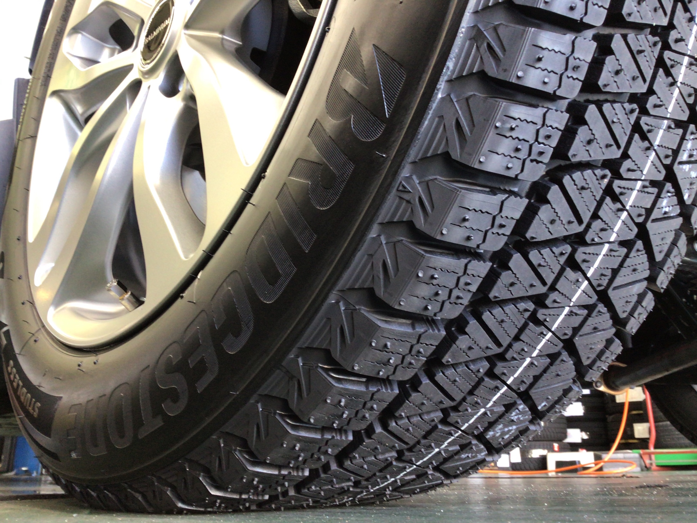 スタッドレスタイヤホイールセット（ブリヂストン ブリザックDM