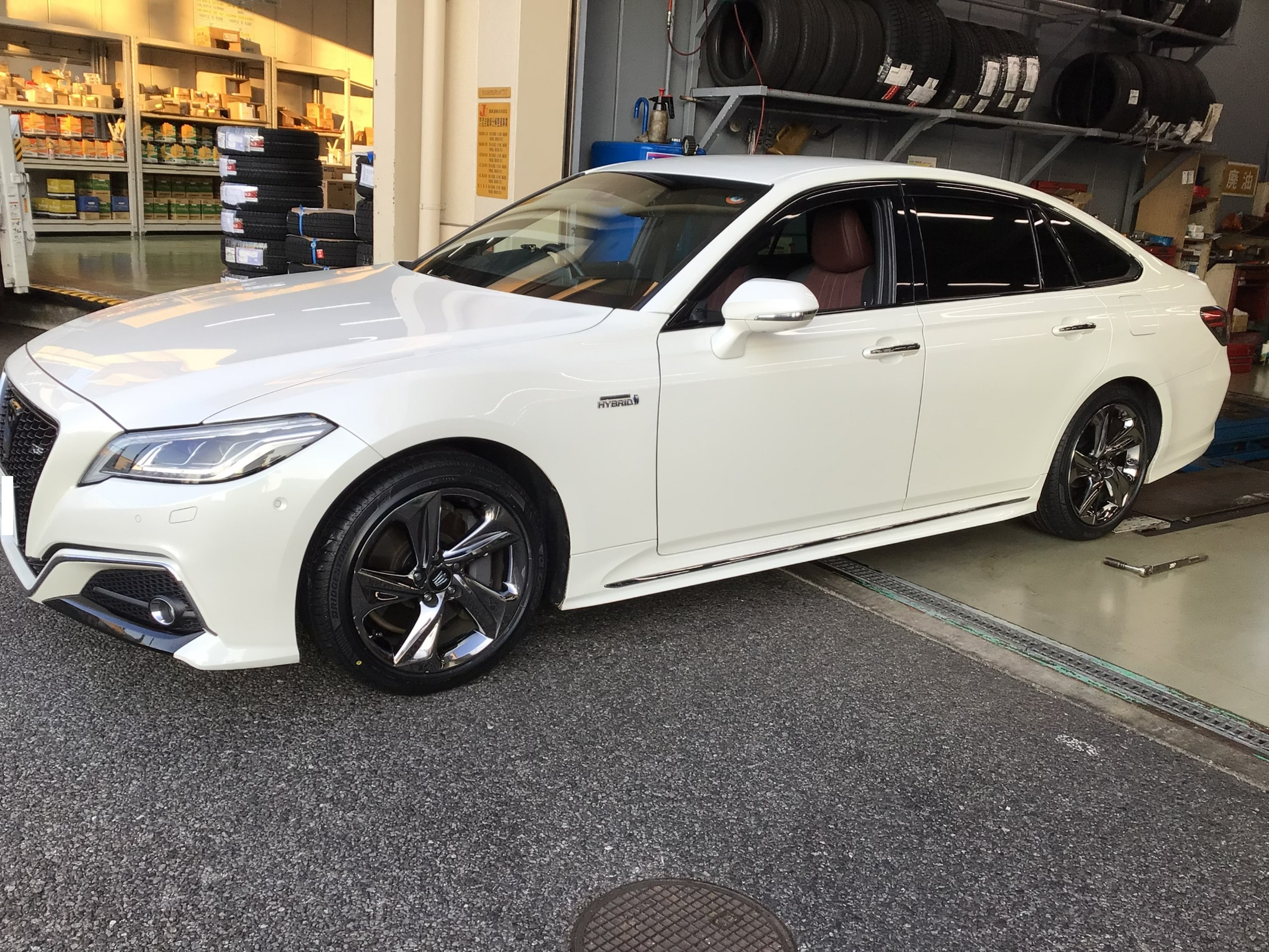 トヨタ クラウン 220系純正 17x7J 215/55R17 ＸＺ3018 トヨタ クラウン 220系純正 17x7J 215/55R17 XZ3018 - メルカリ