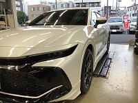 スタッドレスタイヤ装着×TOYOTA クラウンクロスオーバー | 秋山