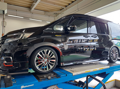 先日の作業 ステップワゴンスパーダ 18インチ | ホンダ ステップワゴン