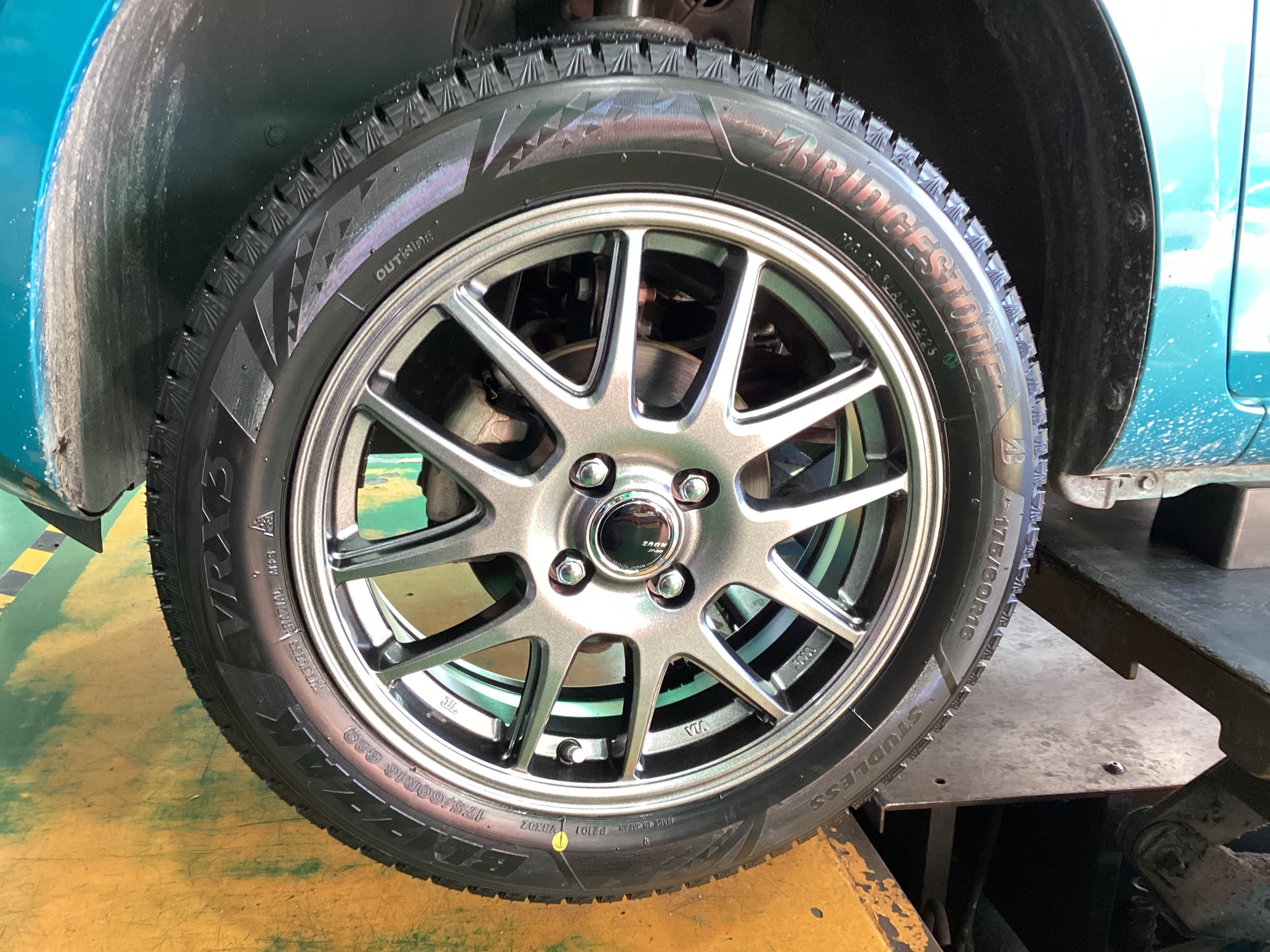 雪が降る前にご準備を！】◇スズキ イグニス スタッドレス＆アルミ