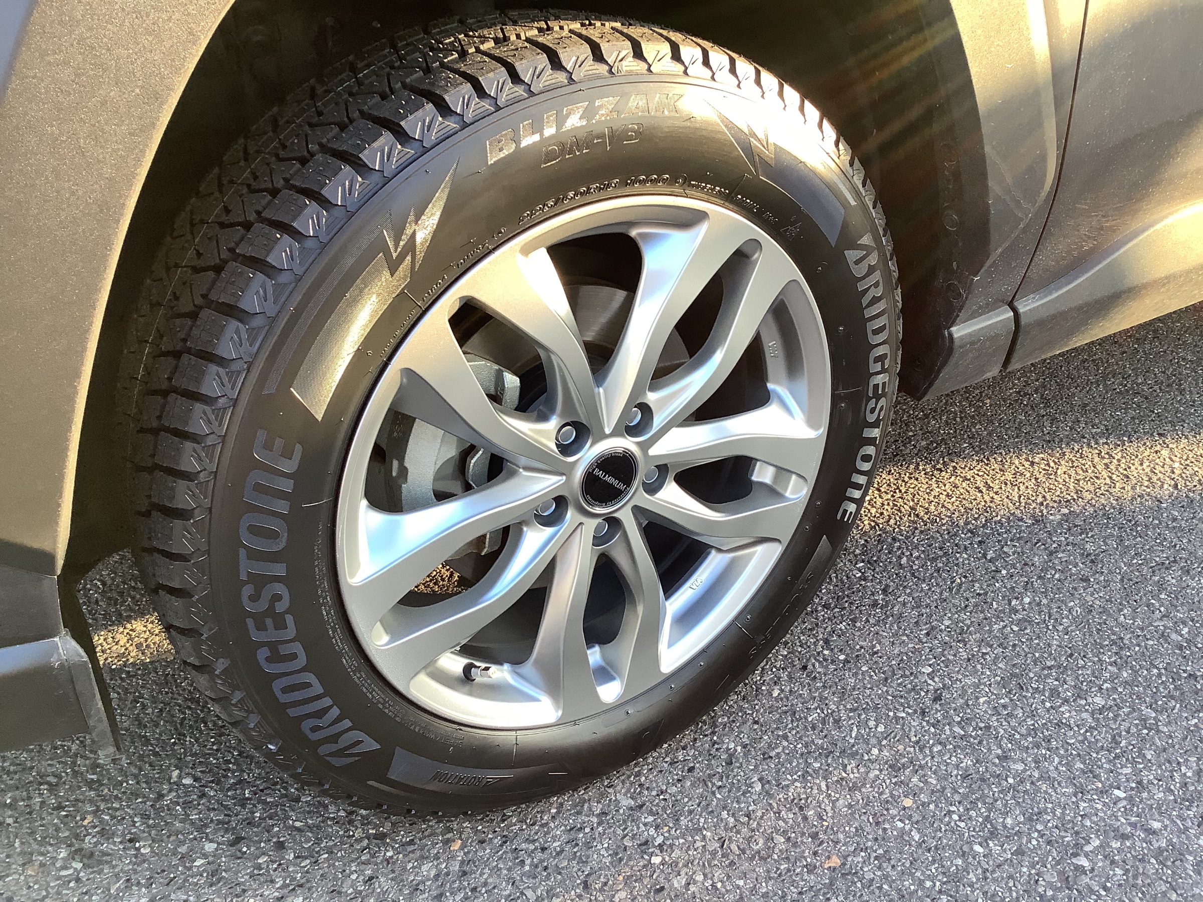 トヨタ RAV4 スタッドレスホイールセットお取付！ | 店舗お
