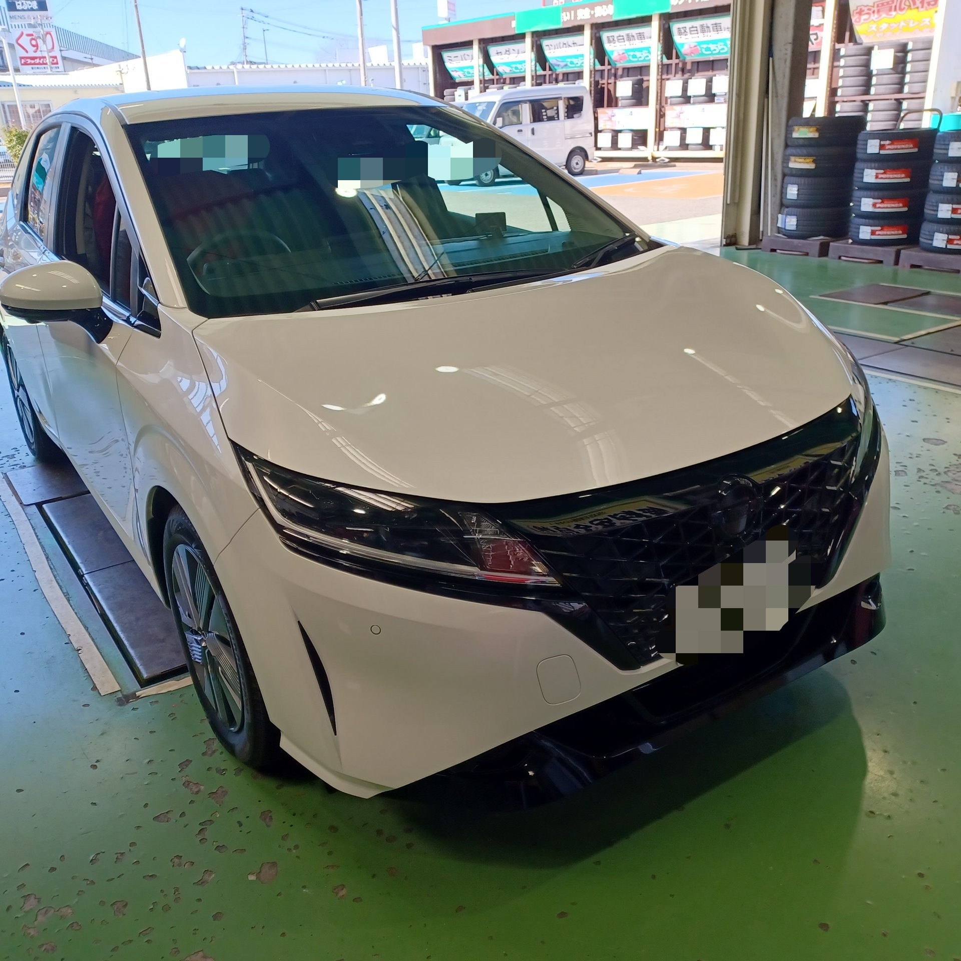 ポジションLEDをデイライト化、日産現行ノート E13系 配線キットで加工