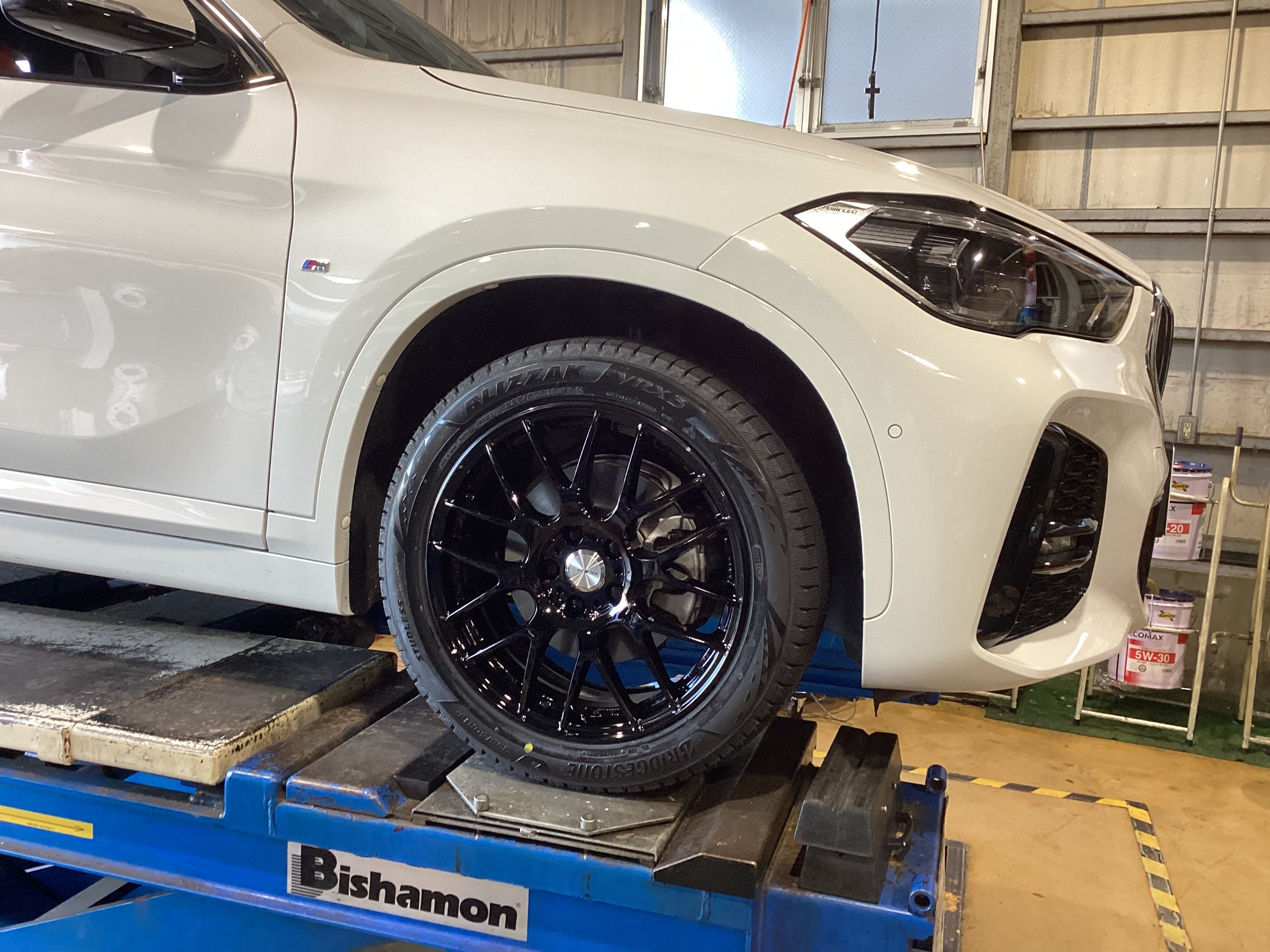 BMW X3 スタッドレスタイヤホイールセット交換』 | 店舗おススメ