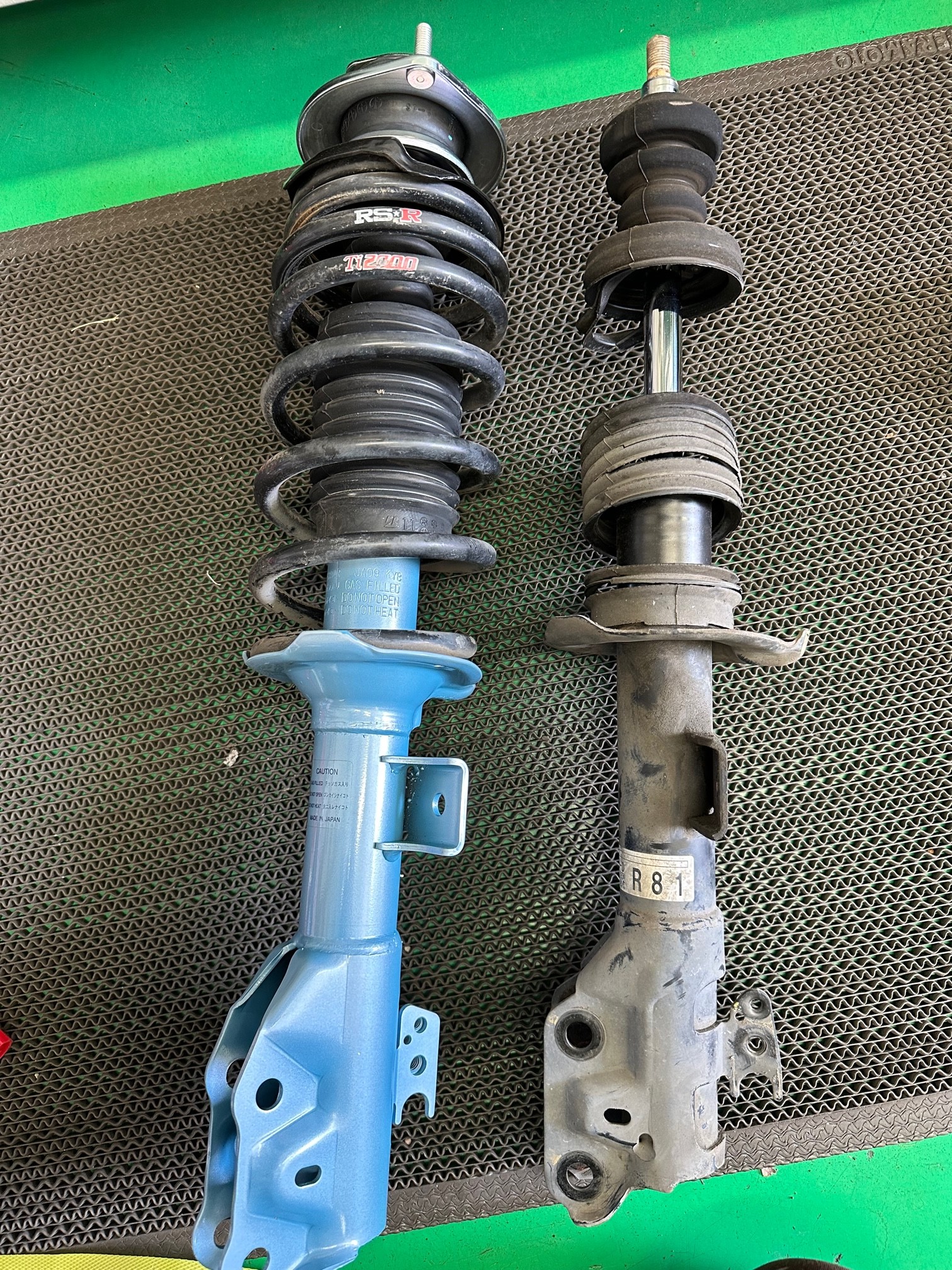 ダイハツ タント 足回りのリフレッシュ | 店舗おススメ情報 | タイヤ館