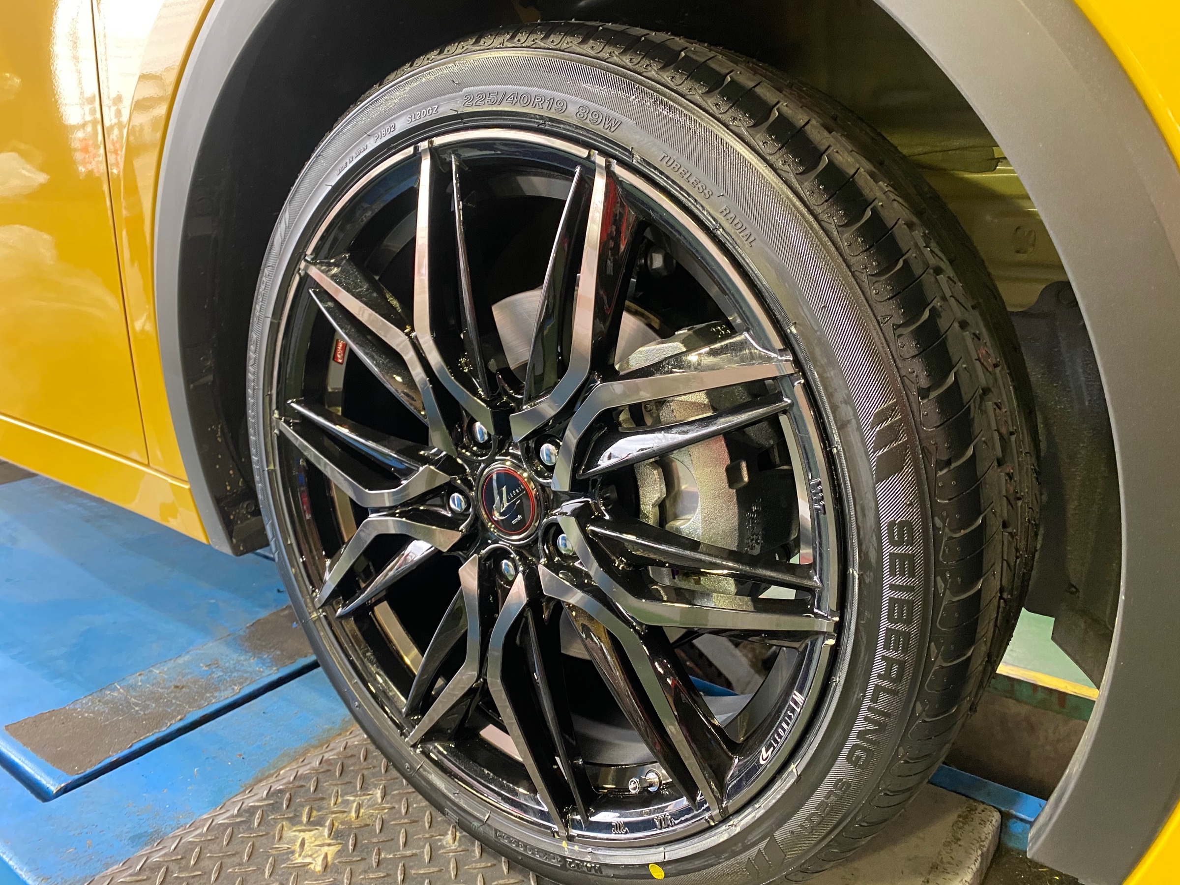 Legame プリウス　225/40R18 レオニスホイールセット Legame プリウス 225/40R18 レオニスホイールセット Legame様