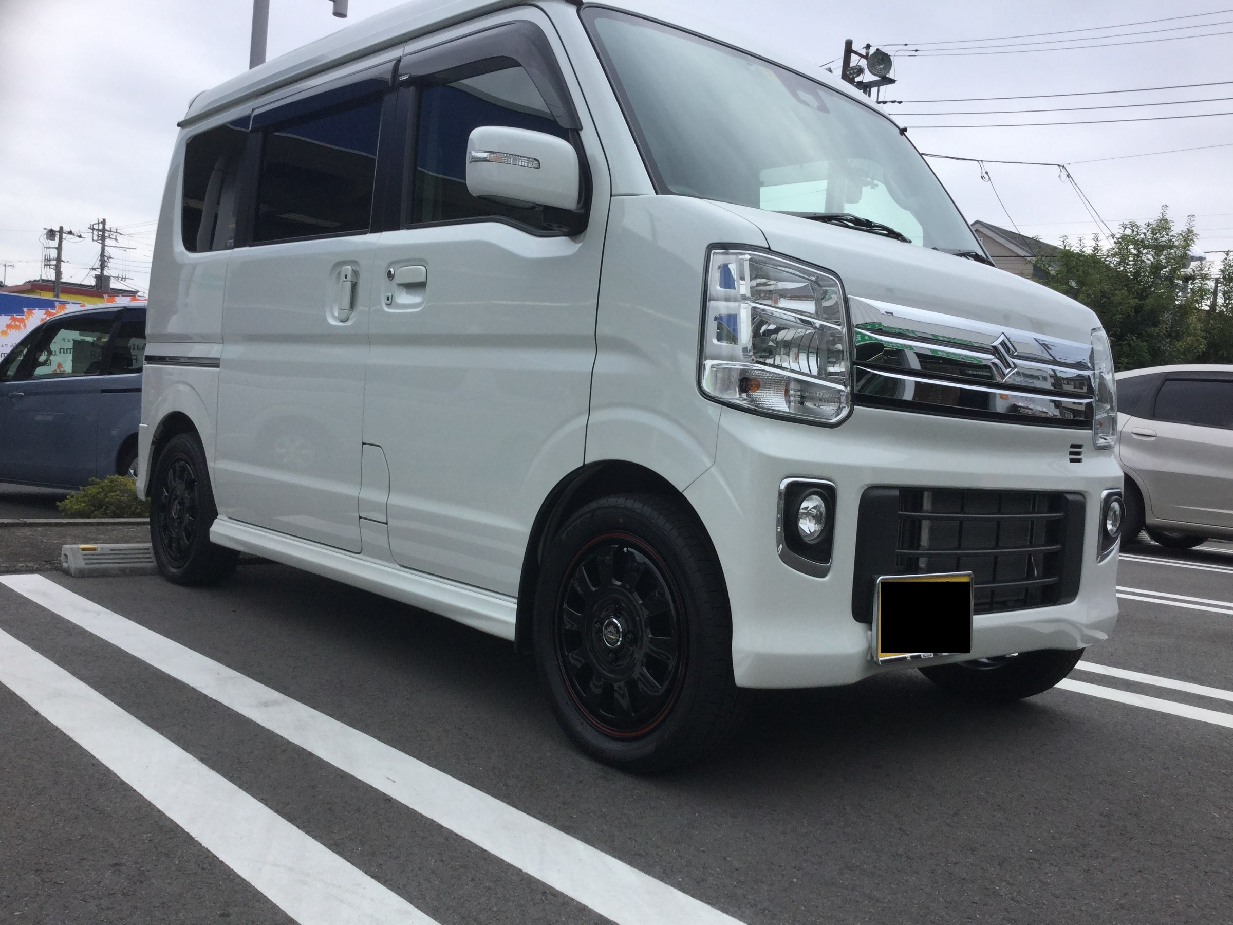 敵意 石 モチーフ エブリイ ワゴン ホイール Erup Org