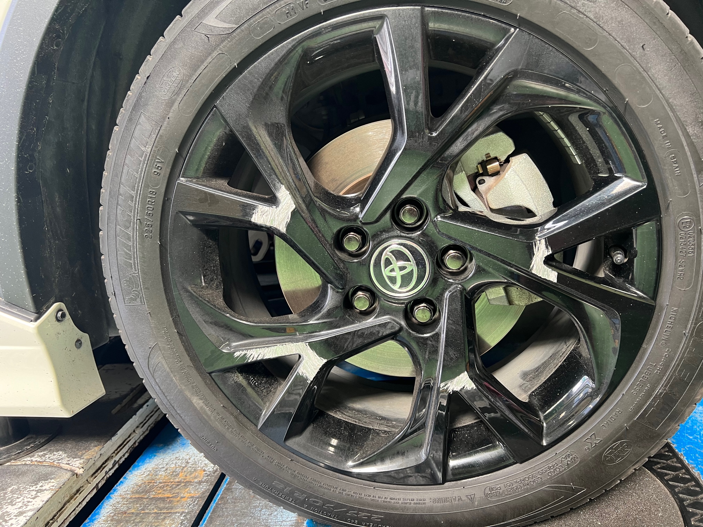 トヨタ C-HR ZYX10 のホイール交換をしました！ WEDS LEONIS GREILAα