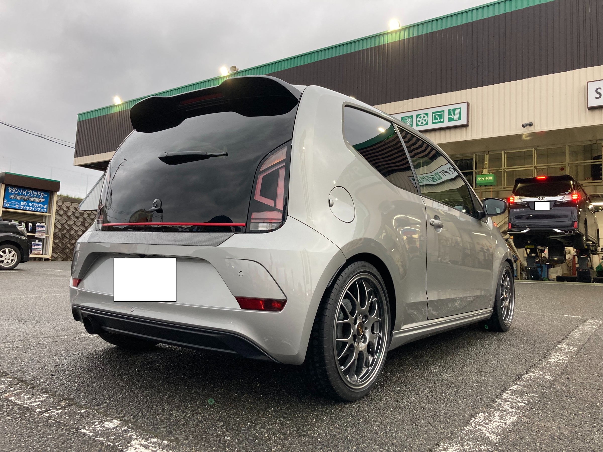VW up！におすすめ ホイール交換 BBS RG-R | フォルクスワーゲン up