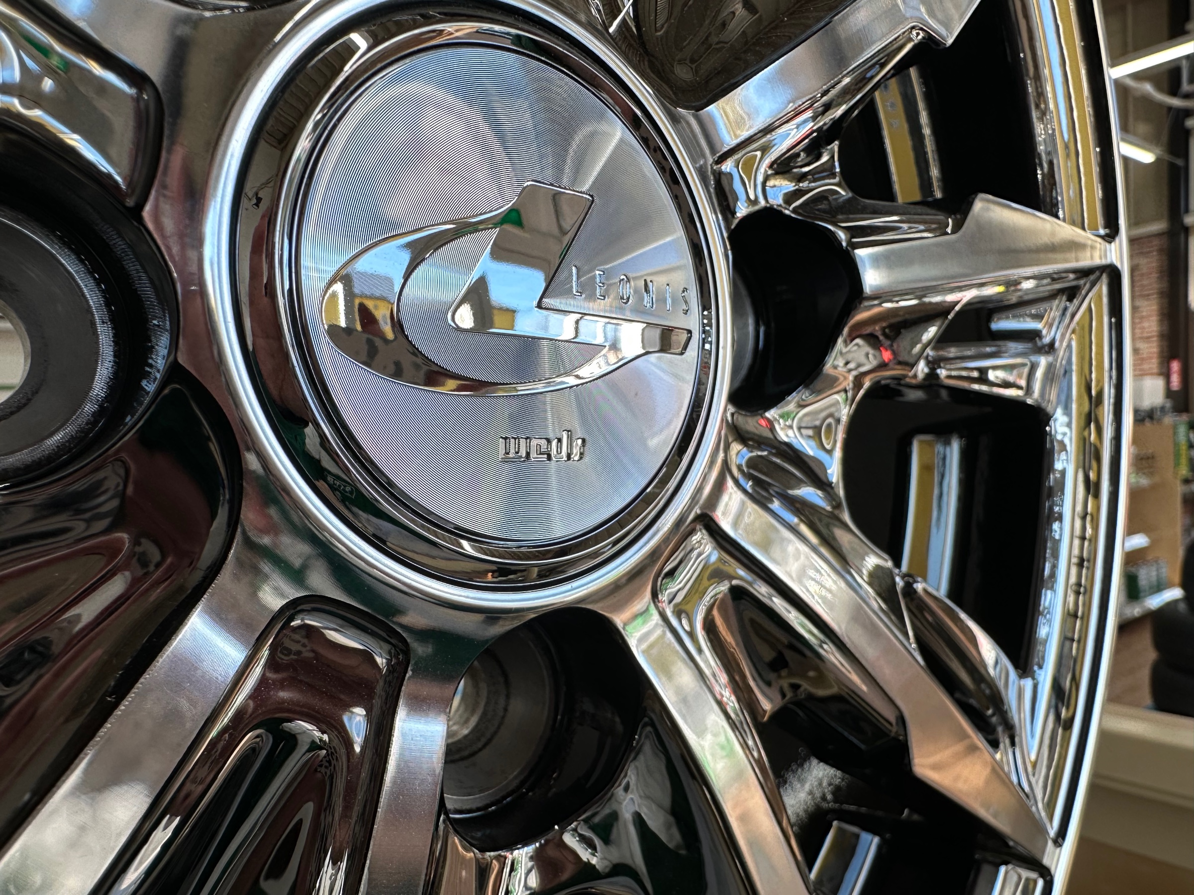 軽自動車ドレスアップホイール | 店舗おススメ情報 | タイヤ館 こせ