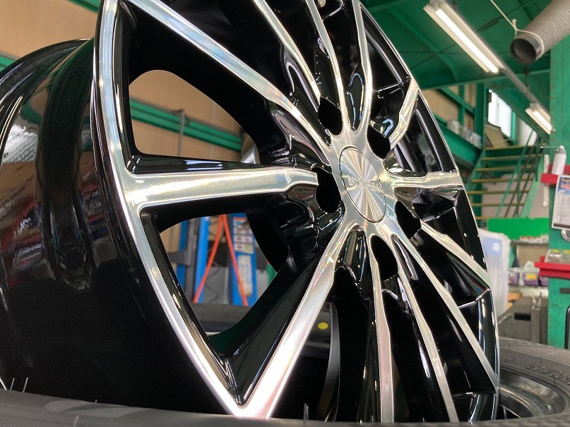 新商品入荷!! < BRIDGESTONE BALMINUM A12 > アルミホイールの取り付け