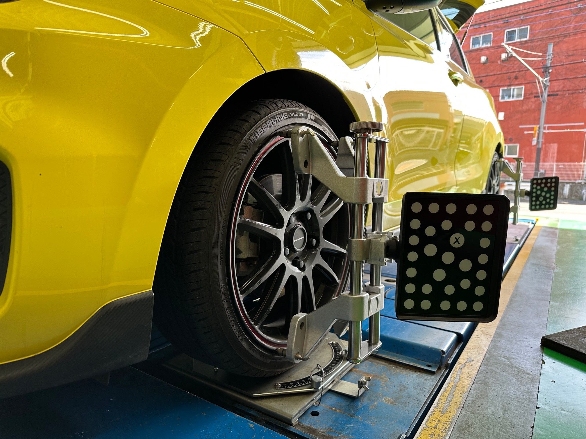 スズキ スイフトスポーツ TEIN FLEX-Z 車高調 取付 | 店舗お