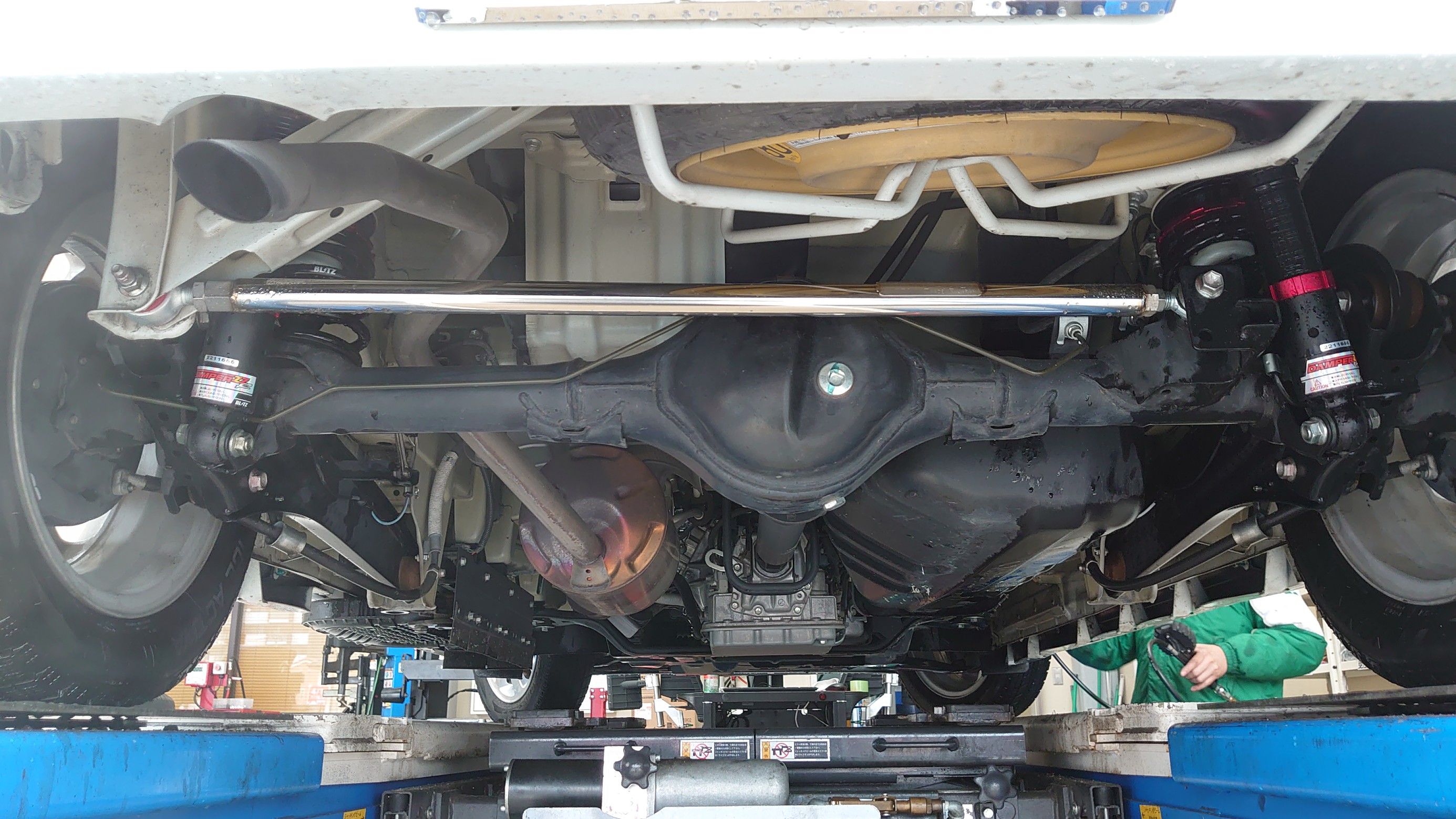 クリッパーリオ車高調 ニッサン クリッパーリオ 車高調＋調整式ラテラルロッド取付 BLITZ